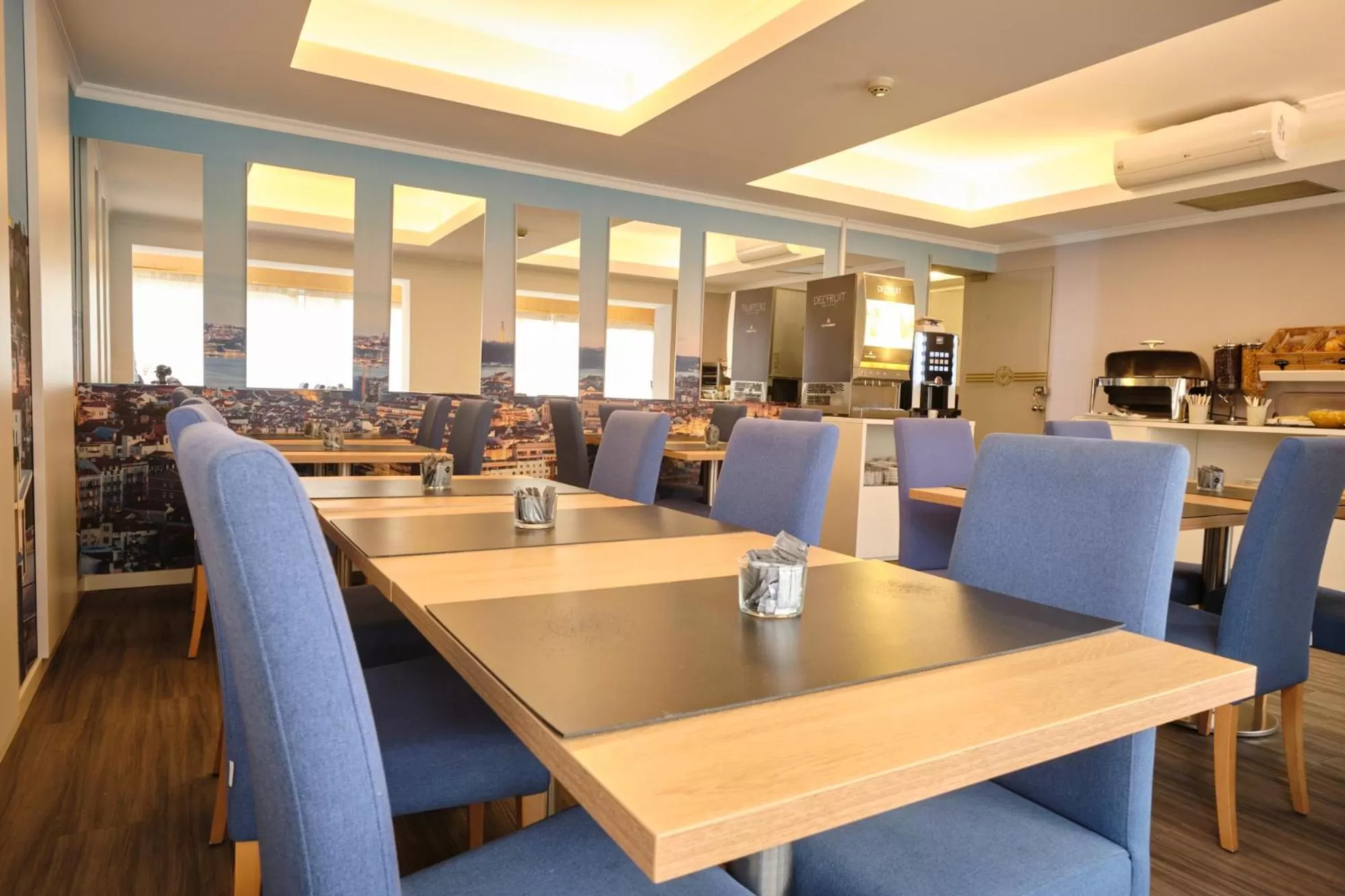 Breakfast in Patria Hotel