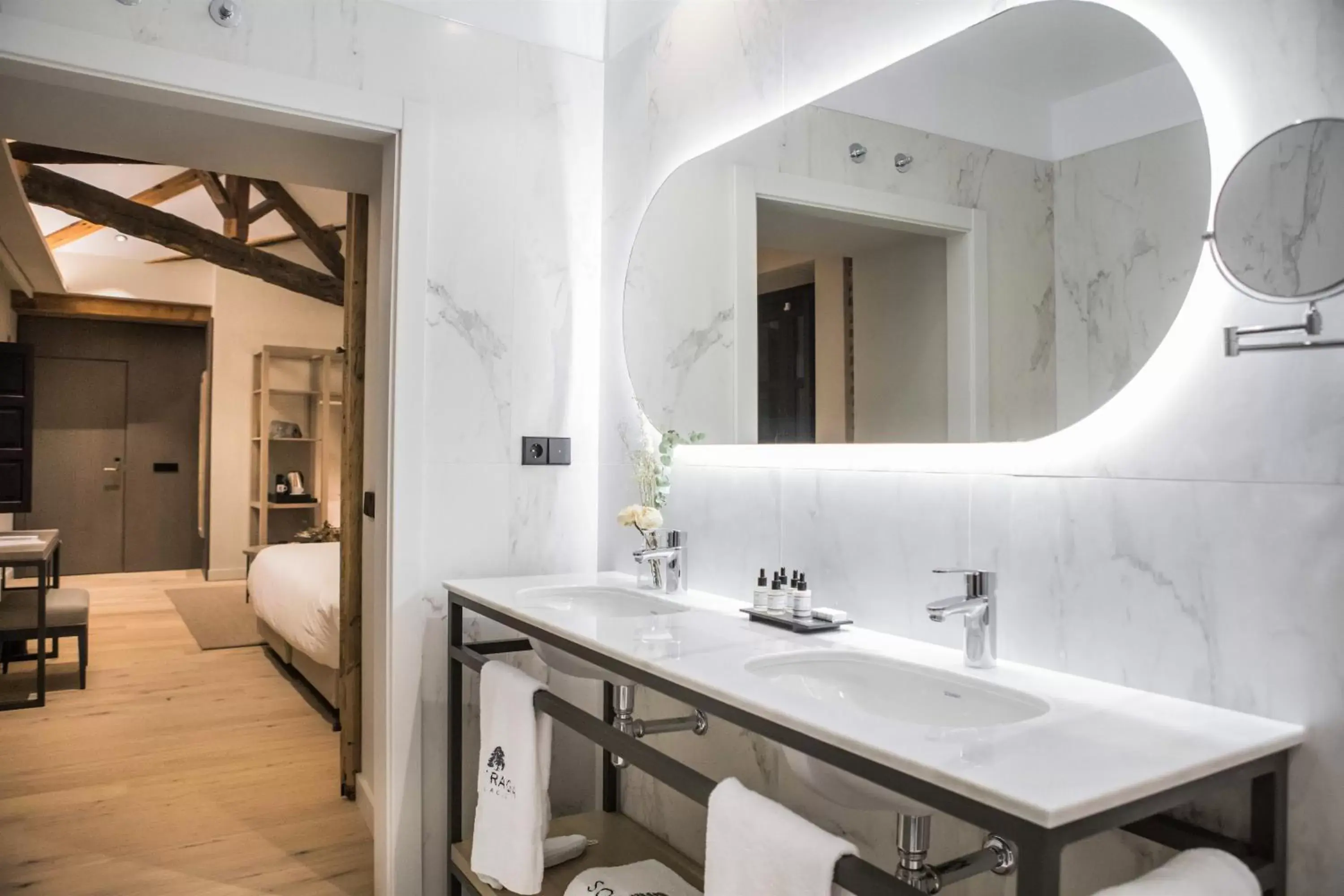 Bathroom in Sofraga Palacio, World Hotels Crafted