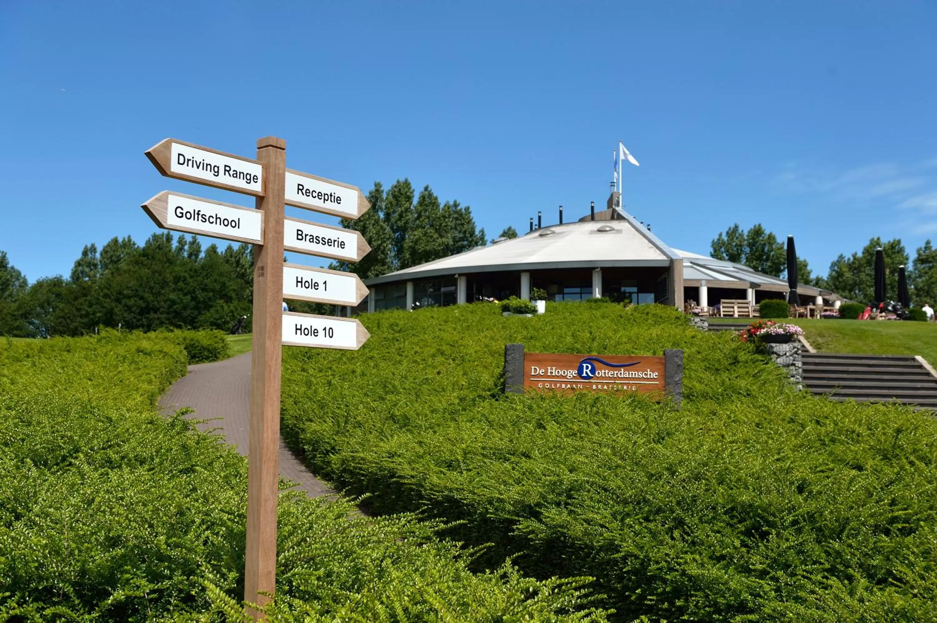 Golfcourse in Polderhuis Bed & Breakfast