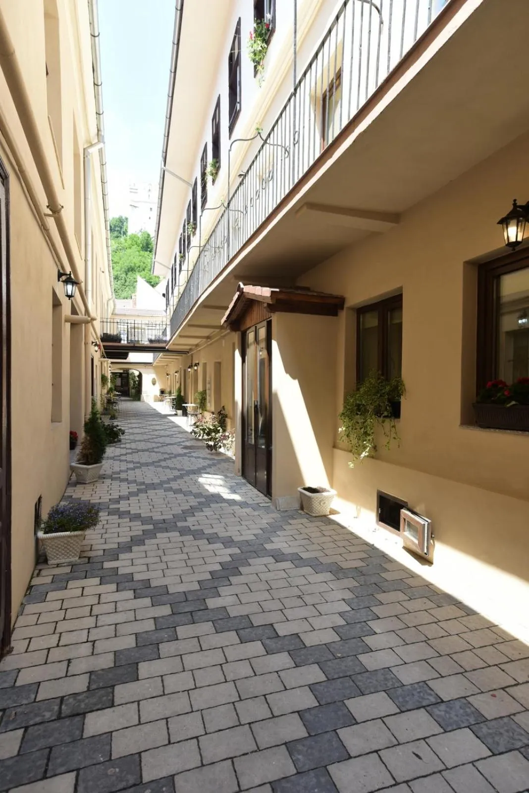 Inner courtyard view in Safrano Palace