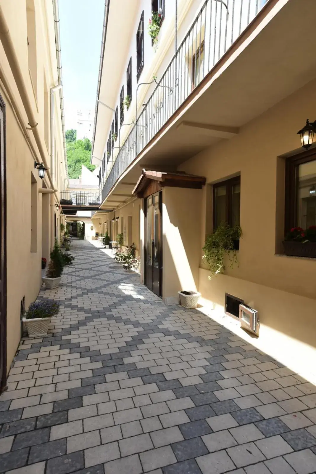 Inner courtyard view in Safrano Palace Inner courtyard view in Safrano Palace