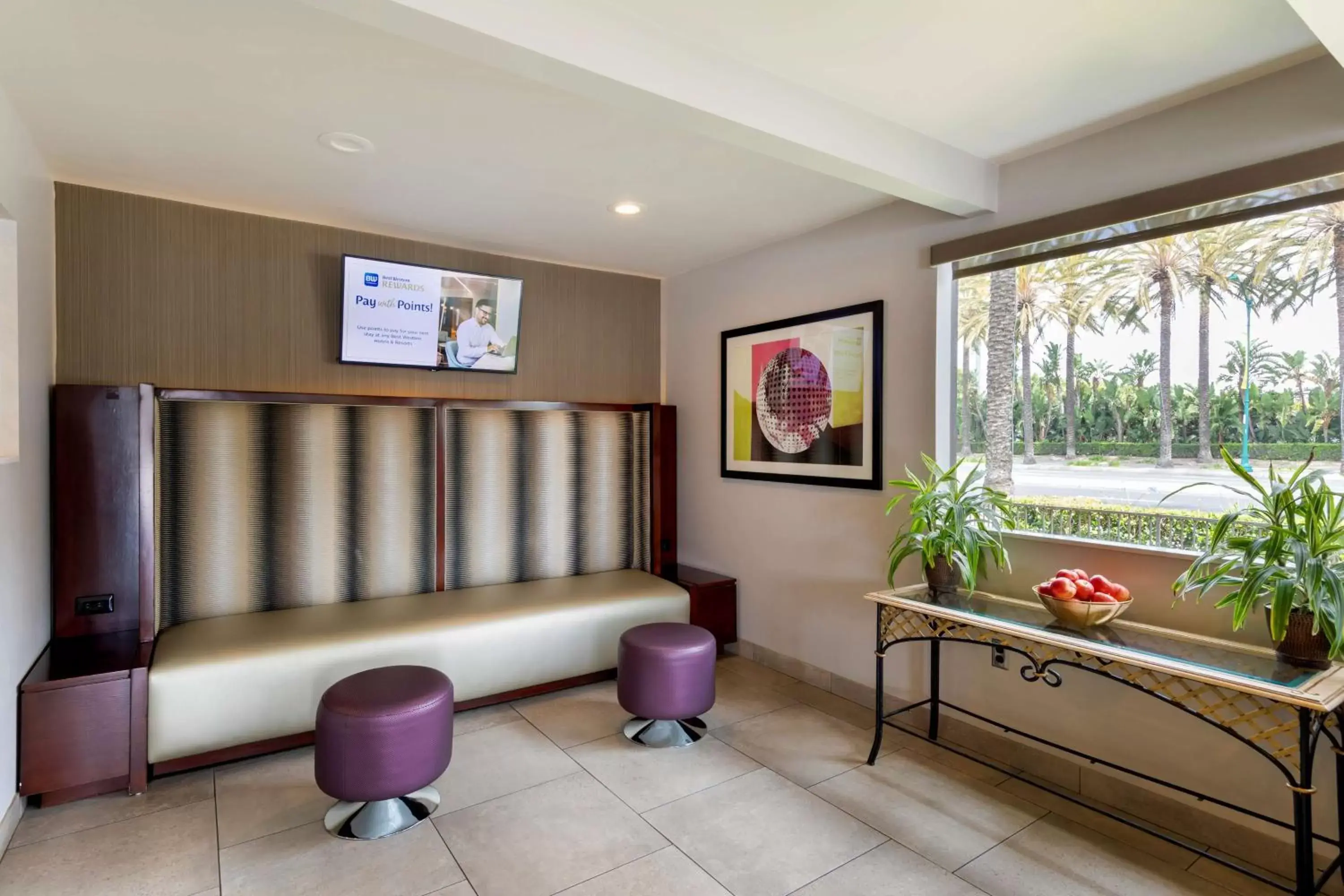 Lobby or reception, Seating Area in Best Western Plus Pavilions