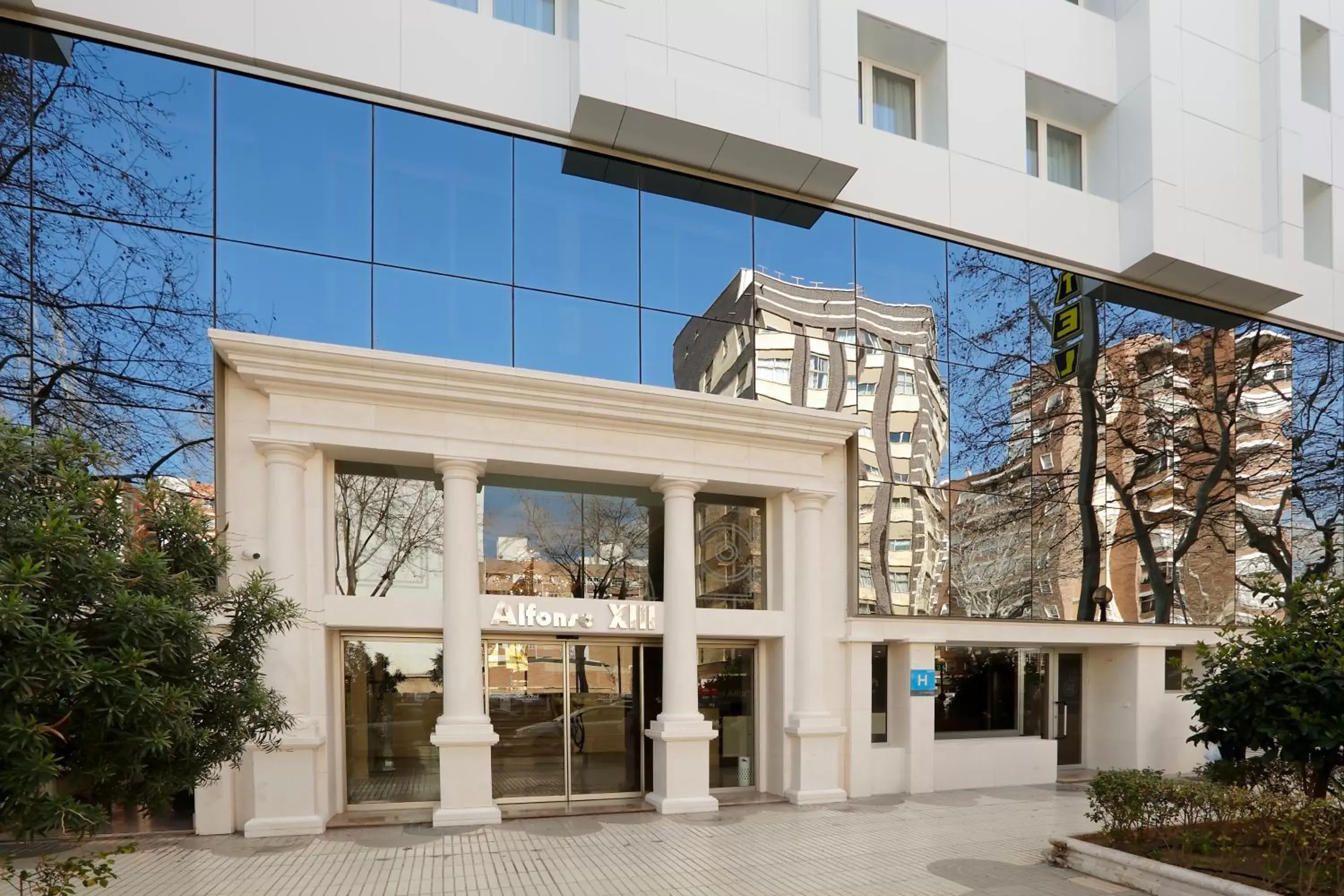 Property Building in Sercotel Alfonso XIII