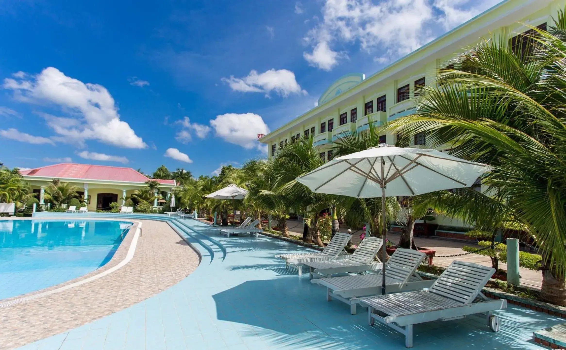 Swimming Pool in HAWAII RESORT PHU QUOC