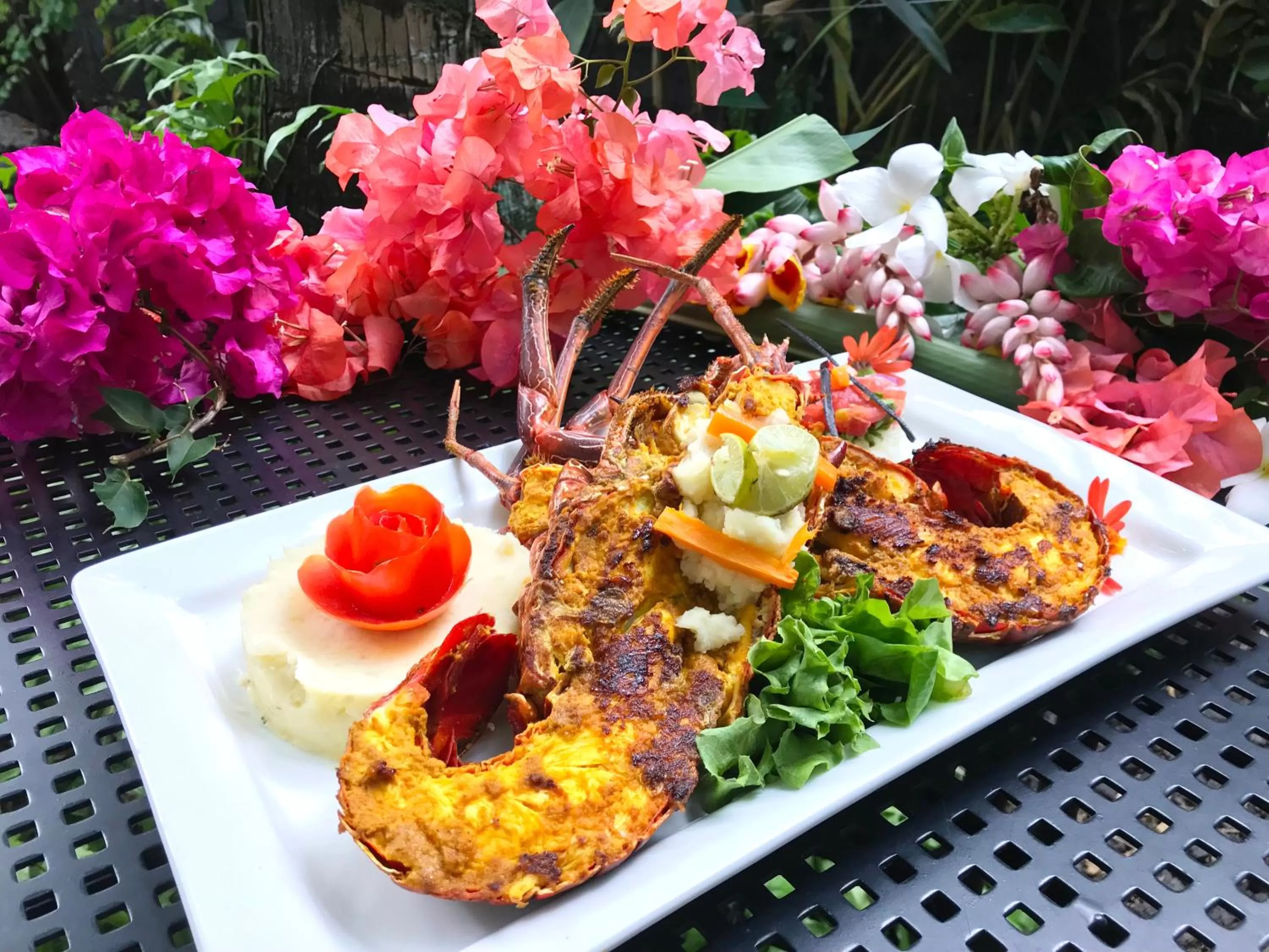 Lunch in Hotel Jardin de la Paix