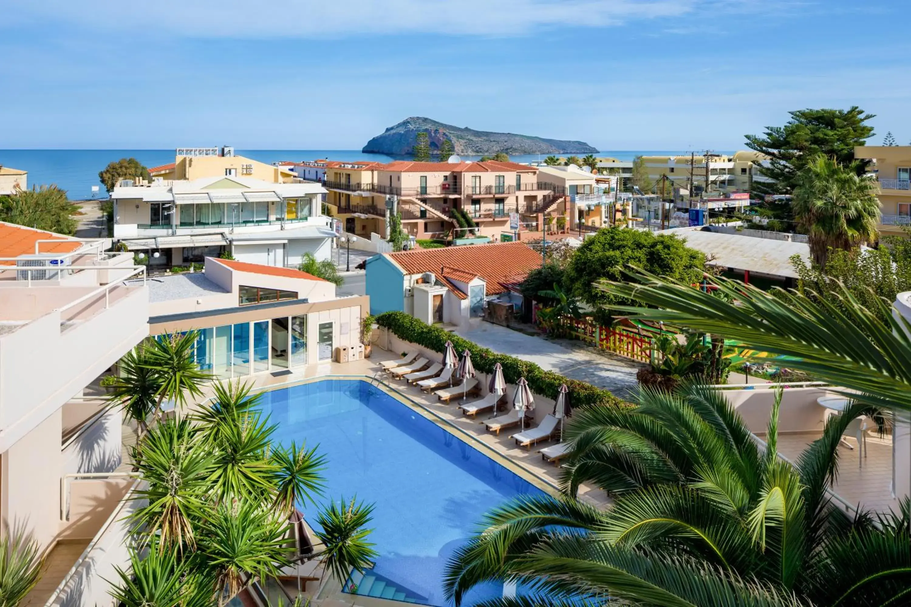 Beach, Pool View in Oscar Suites & Village