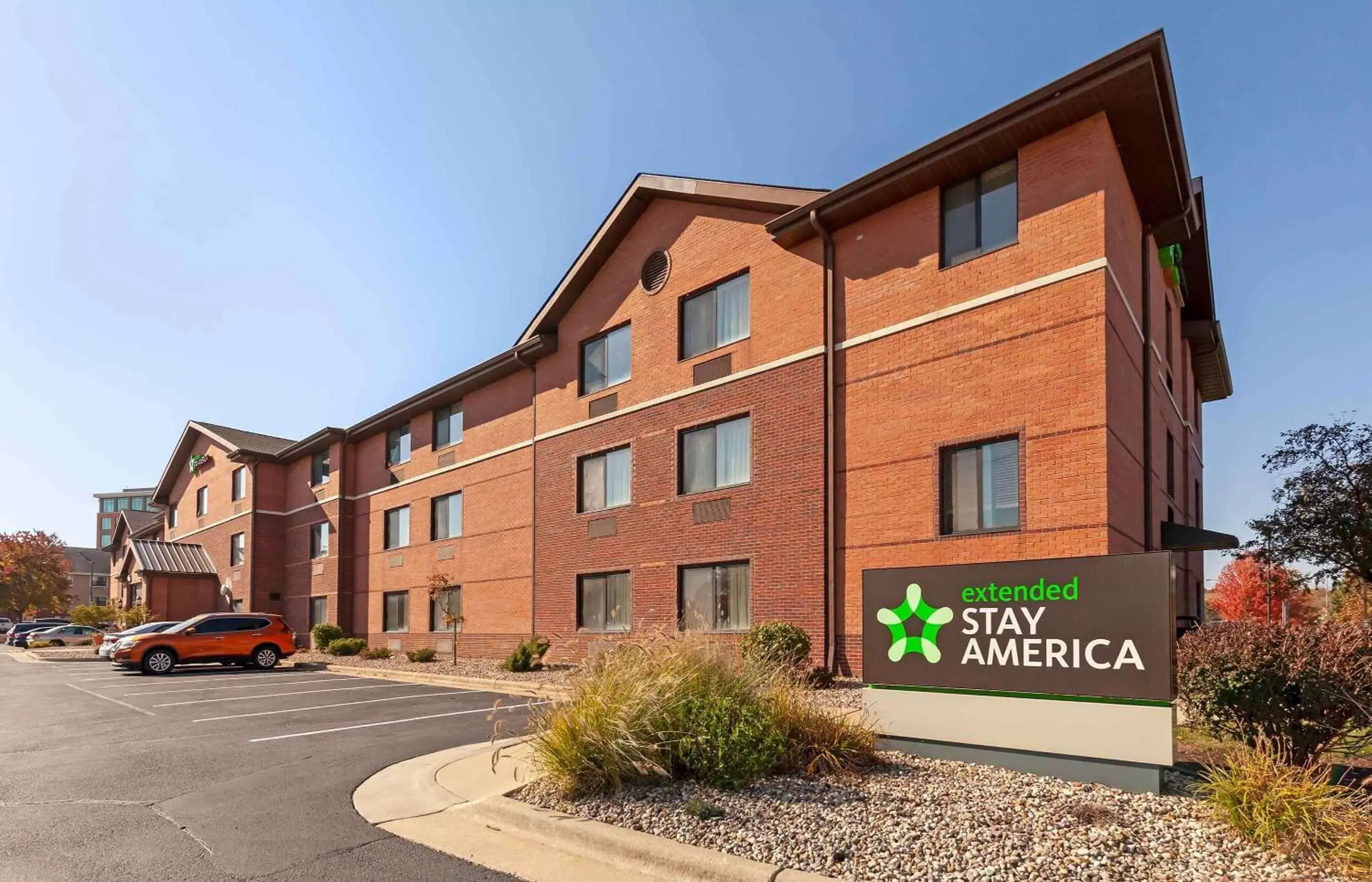 Property Building in Extended Stay America Suites - Madison - Old Sauk Rd