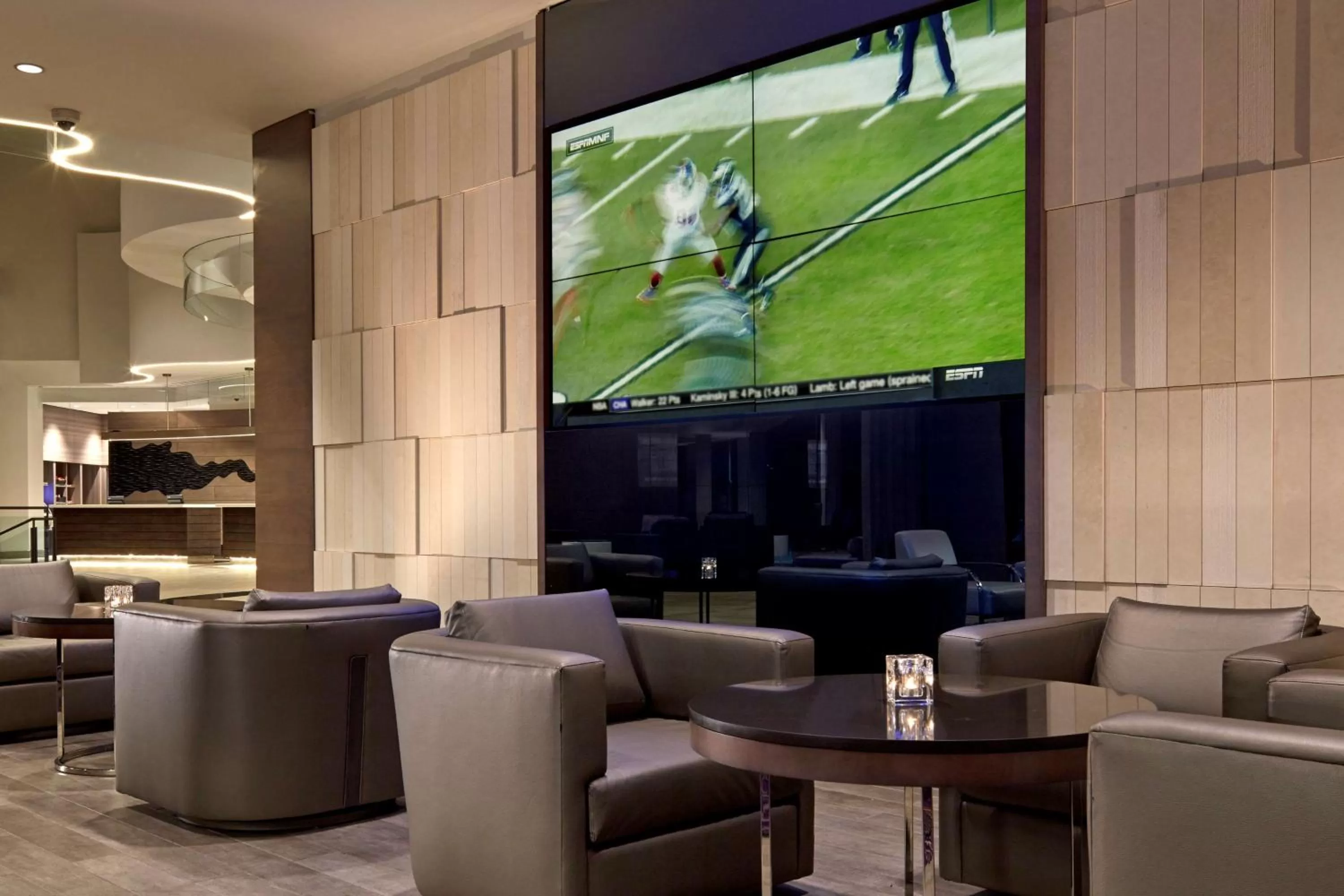 Lobby or reception in Hilton Long Beach Hotel