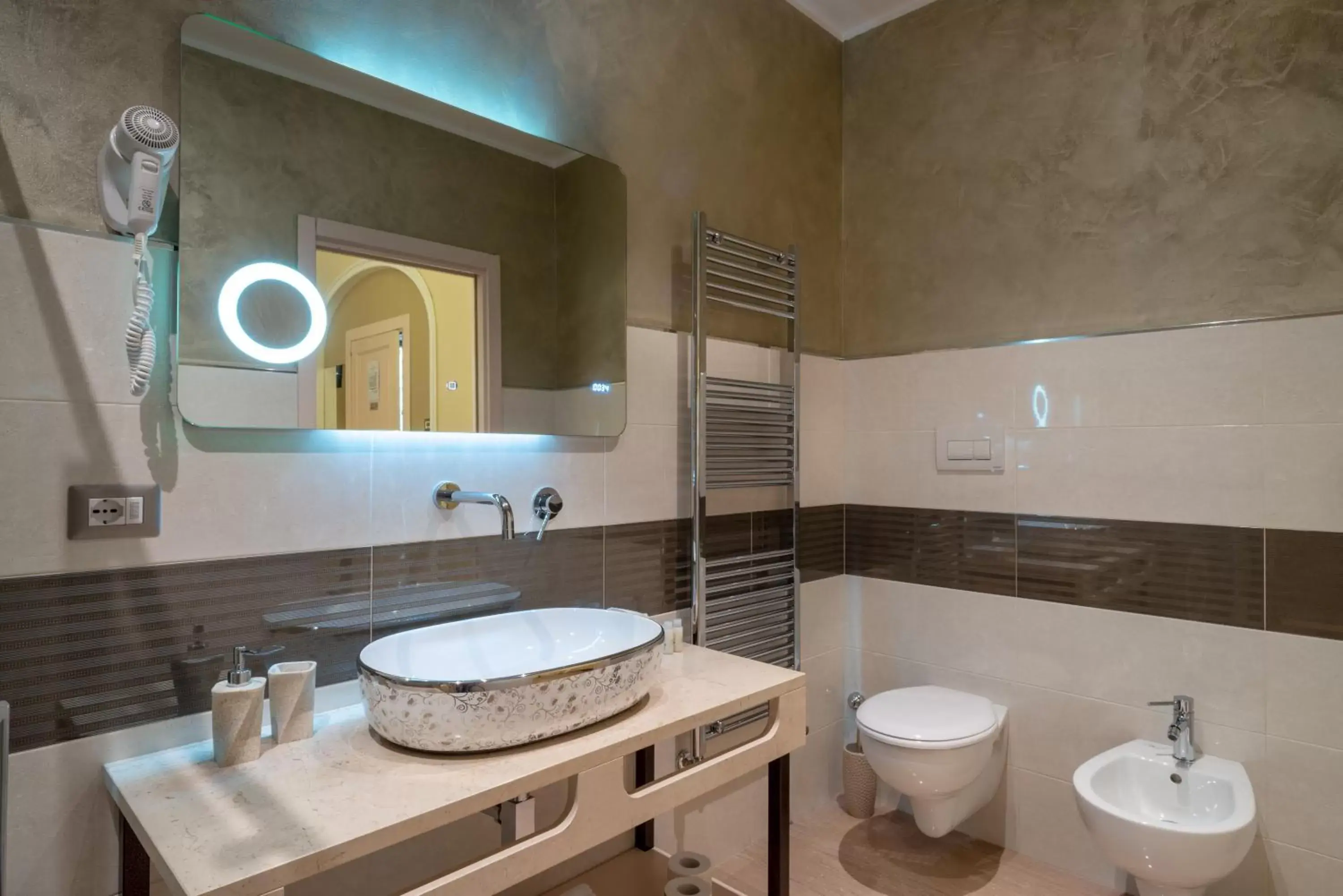 Bathroom in Villa Domus Salento Suites & Rooms con parcheggio privato in loco