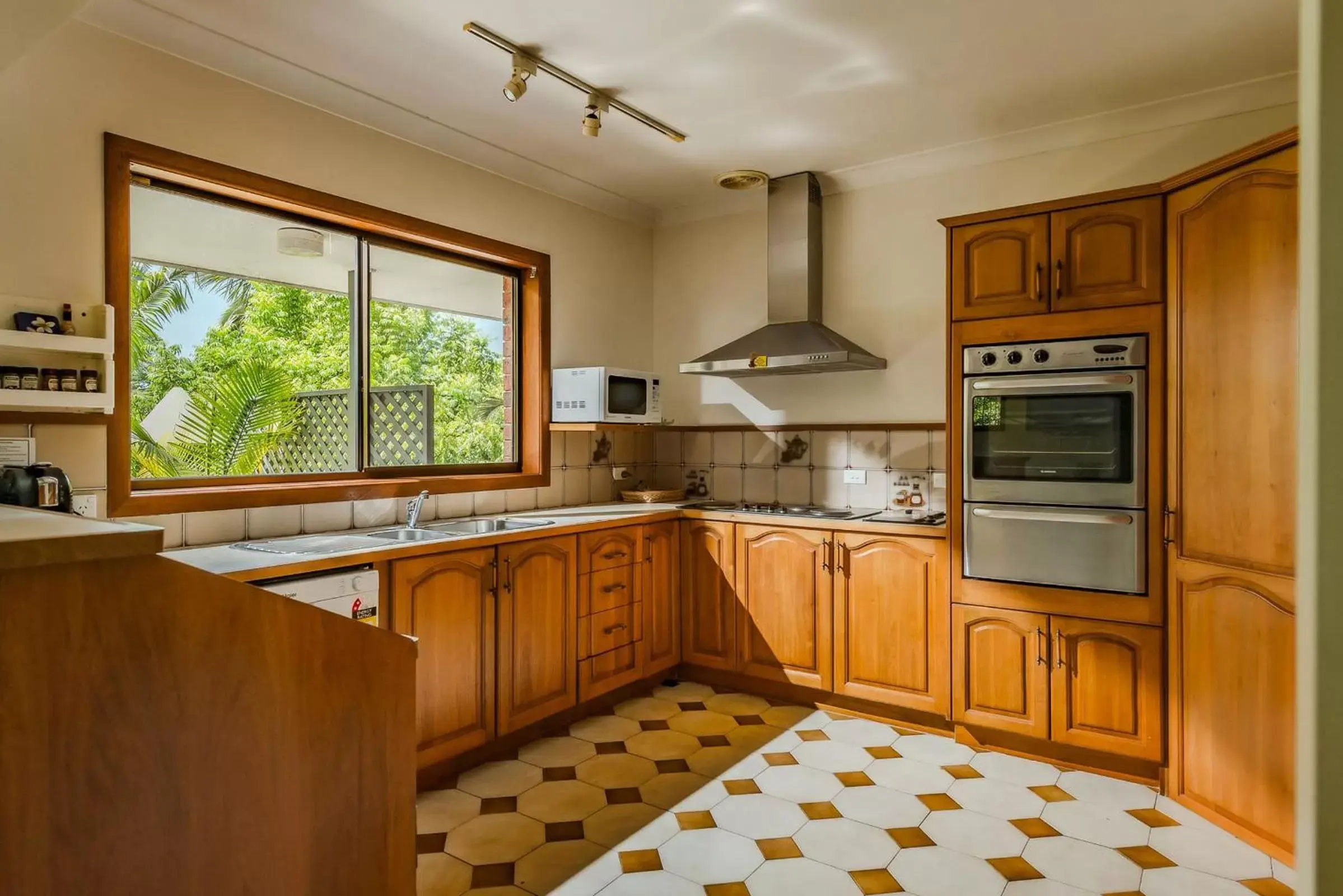 Day, Kitchen/Kitchenette in Bella Vista Bellingen