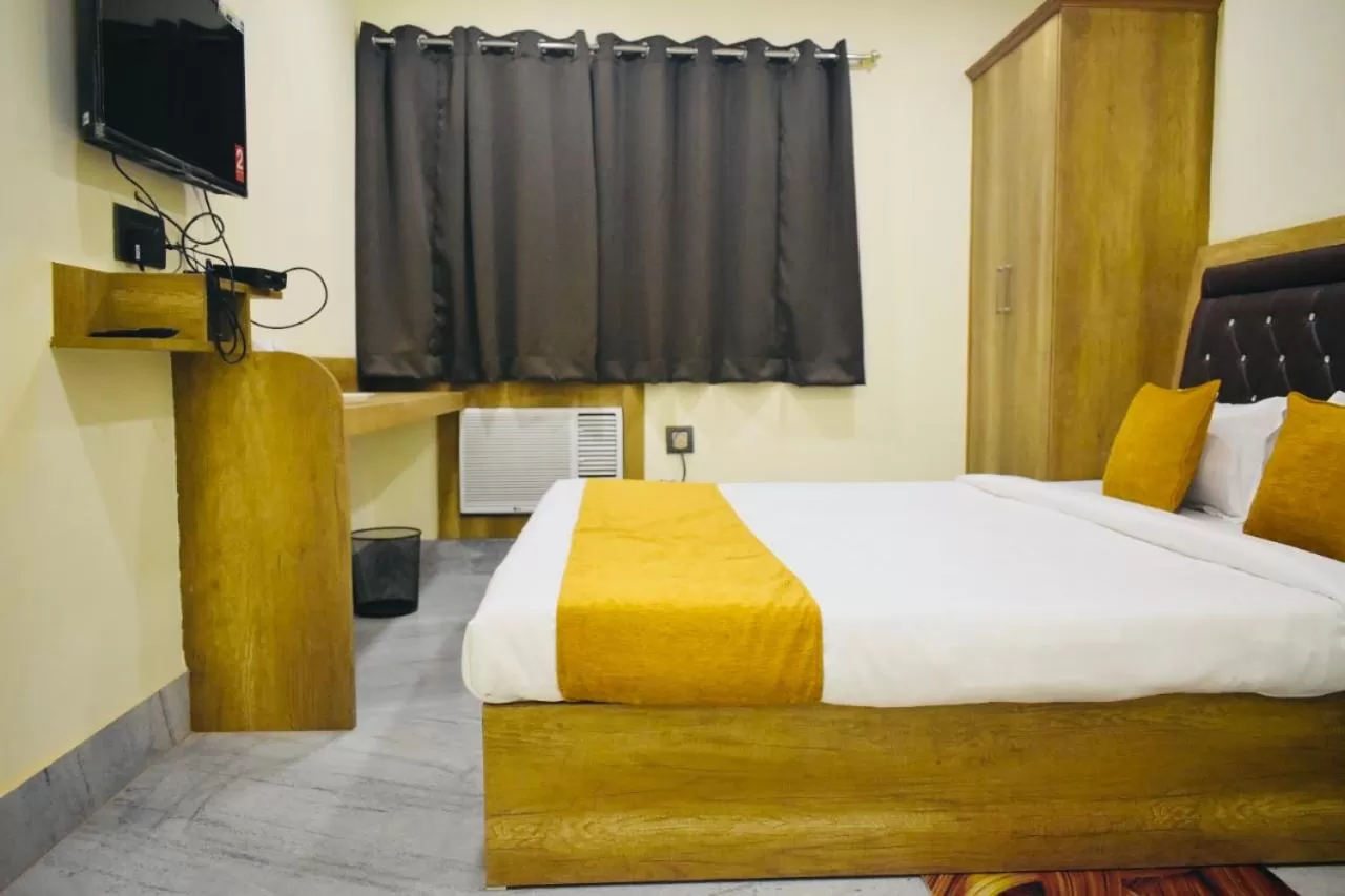 Bedroom, Bed in Hotel Grand Residency