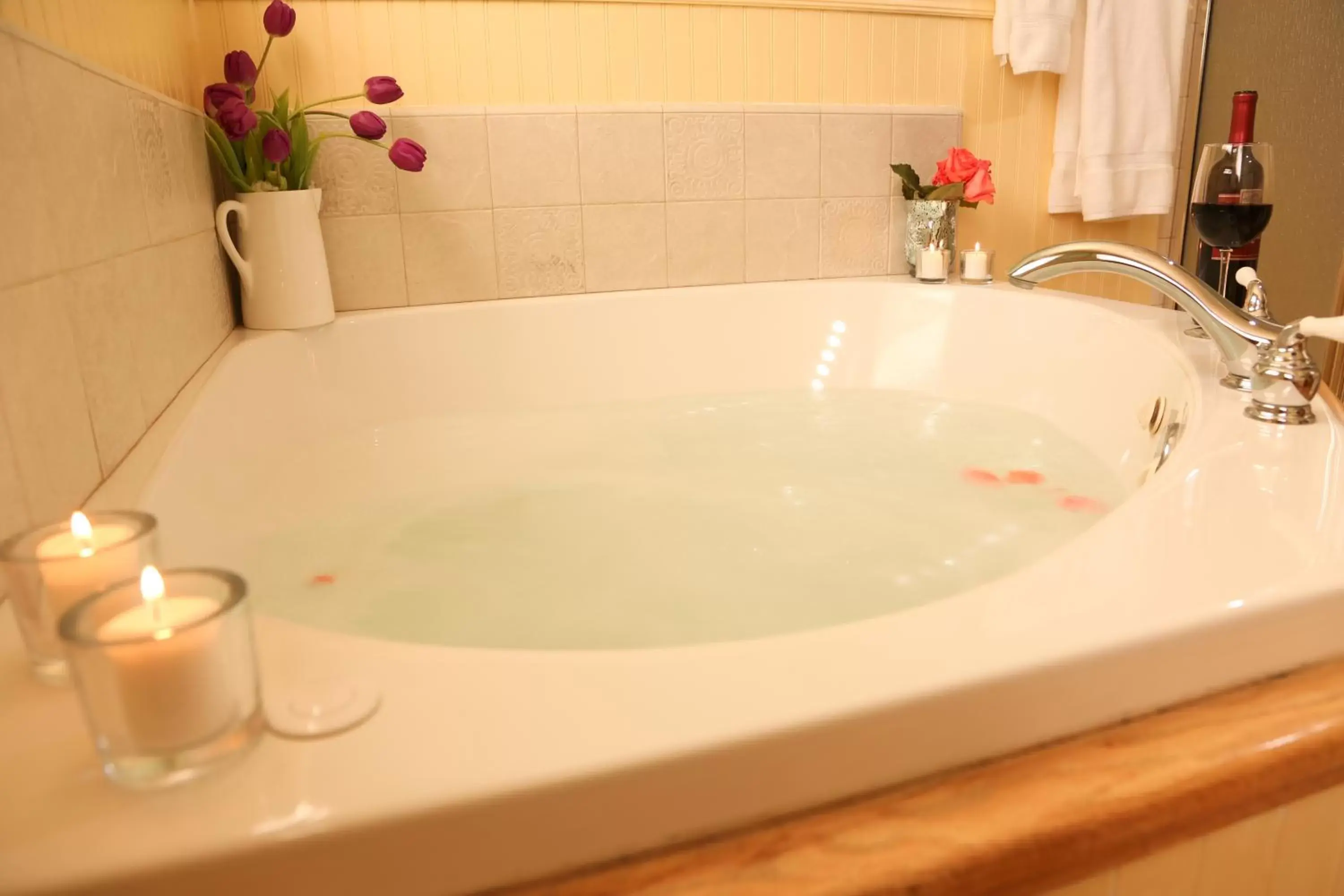 Bathroom in Elliott House Boutique Hotel