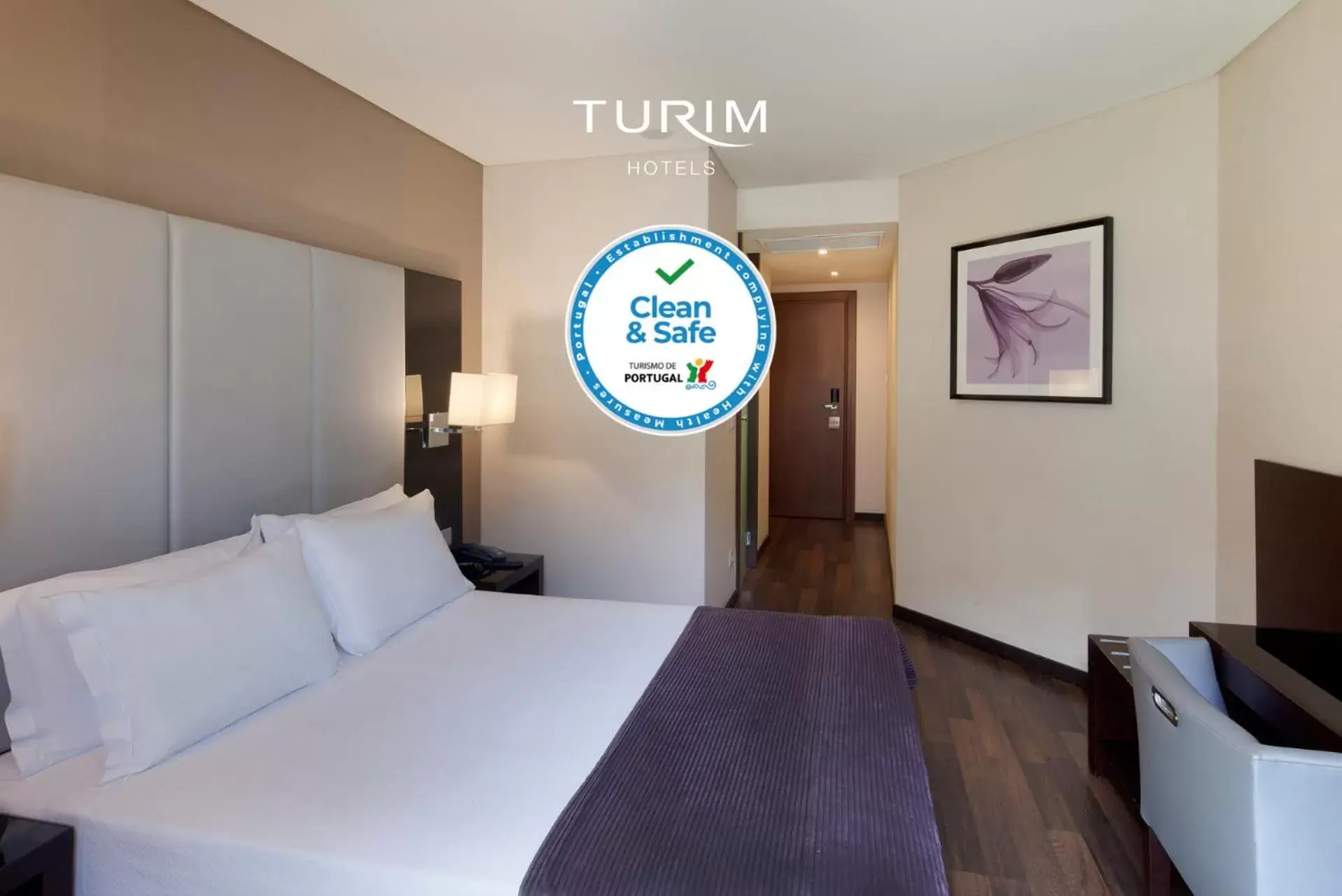Bed in TURIM Luxe Hotel