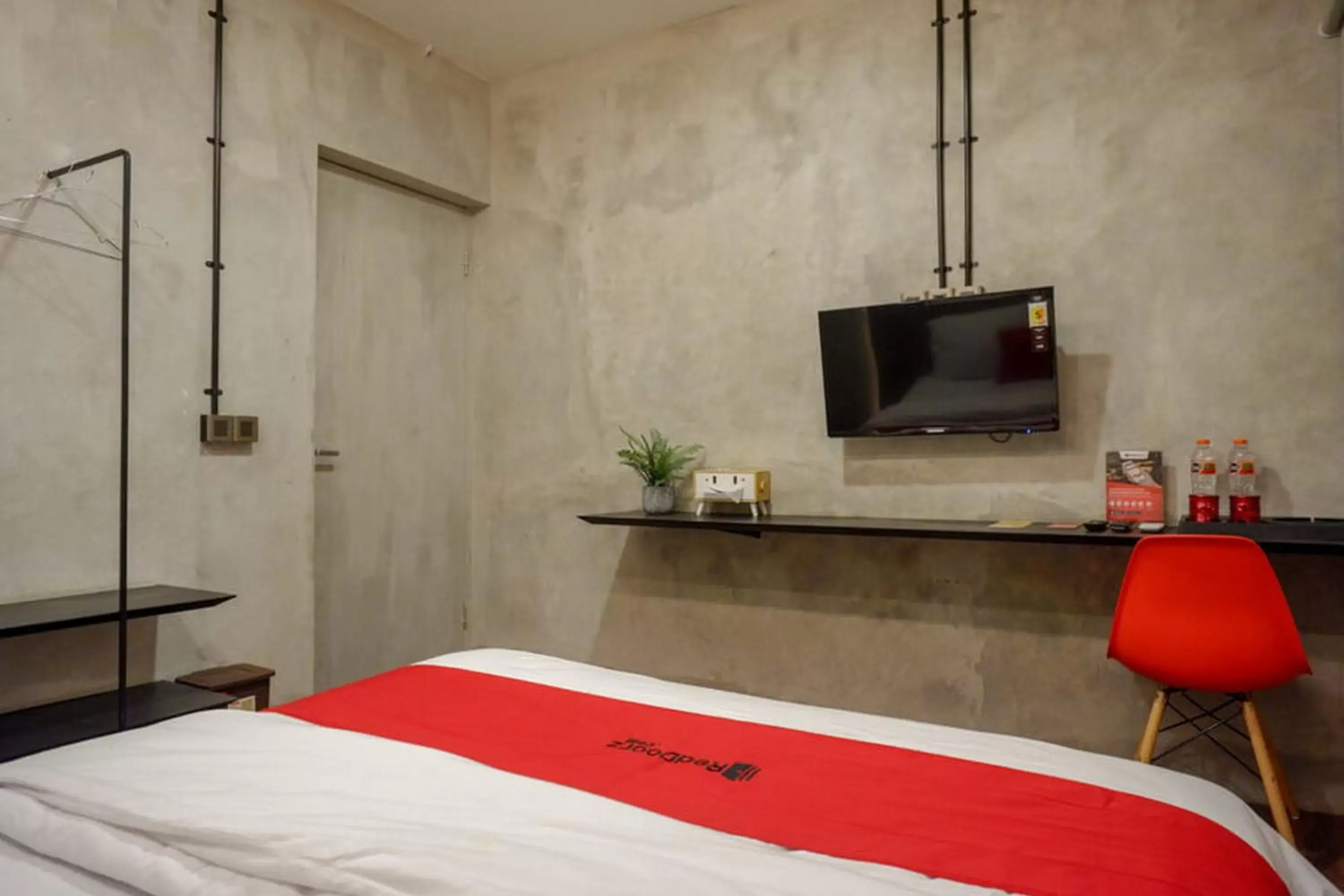 RedDoorz Plus near Kawasan Sam Poo Kong Semarang