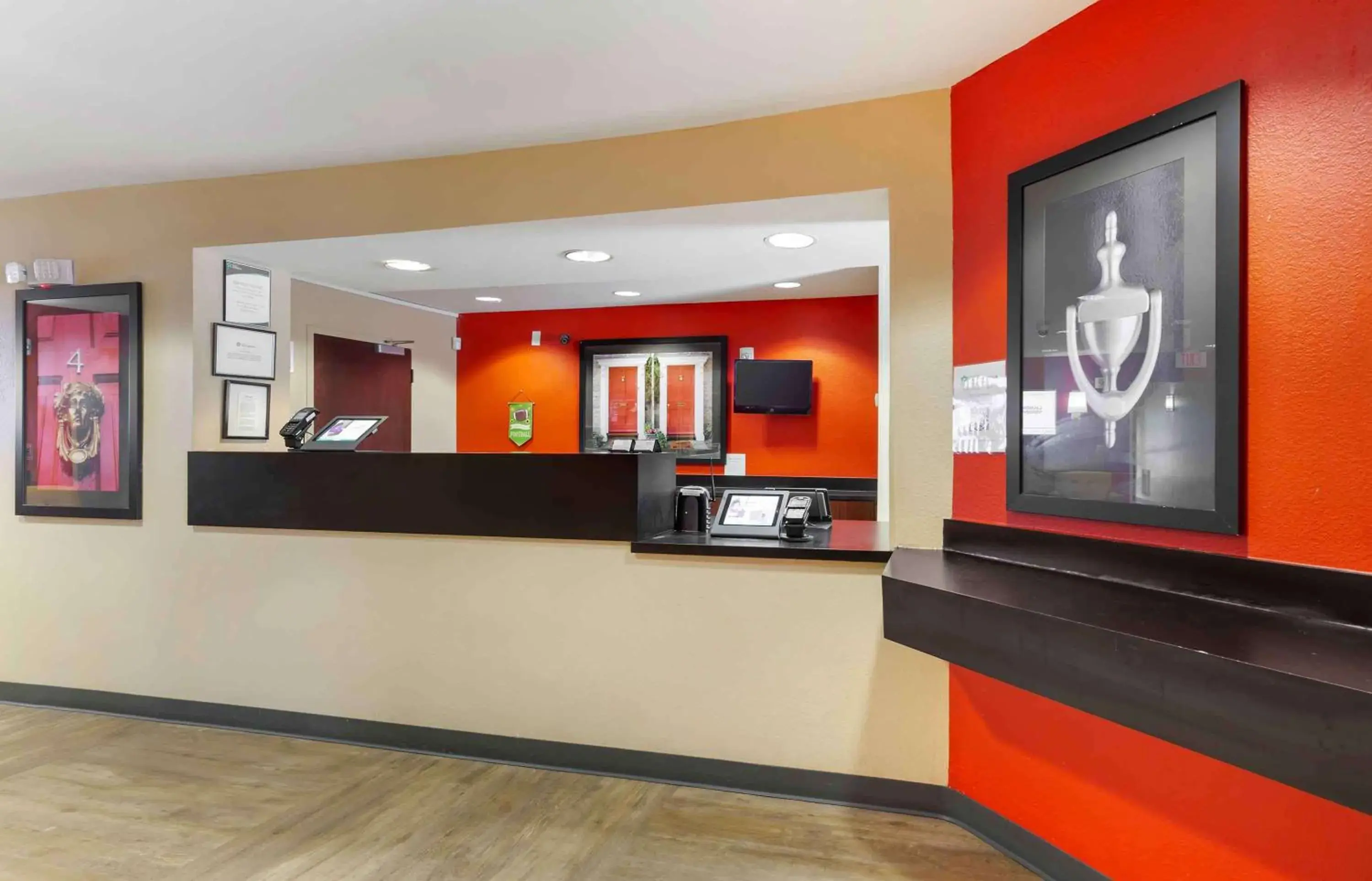 Lobby or reception, Lobby/Reception in Extended Stay America Suites - Washington, DC - Landover