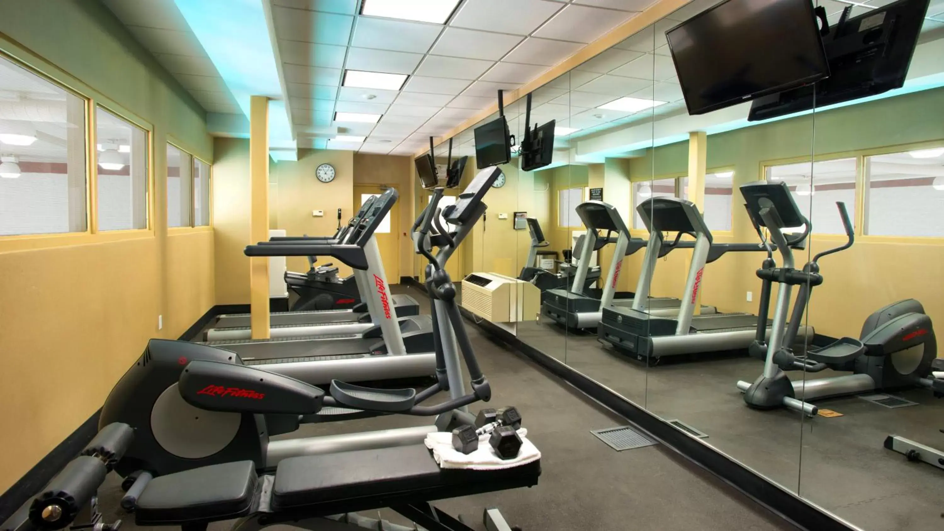 Fitness centre/facilities, Fitness Center/Facilities in Park Inn by Radisson Toronto-Markham