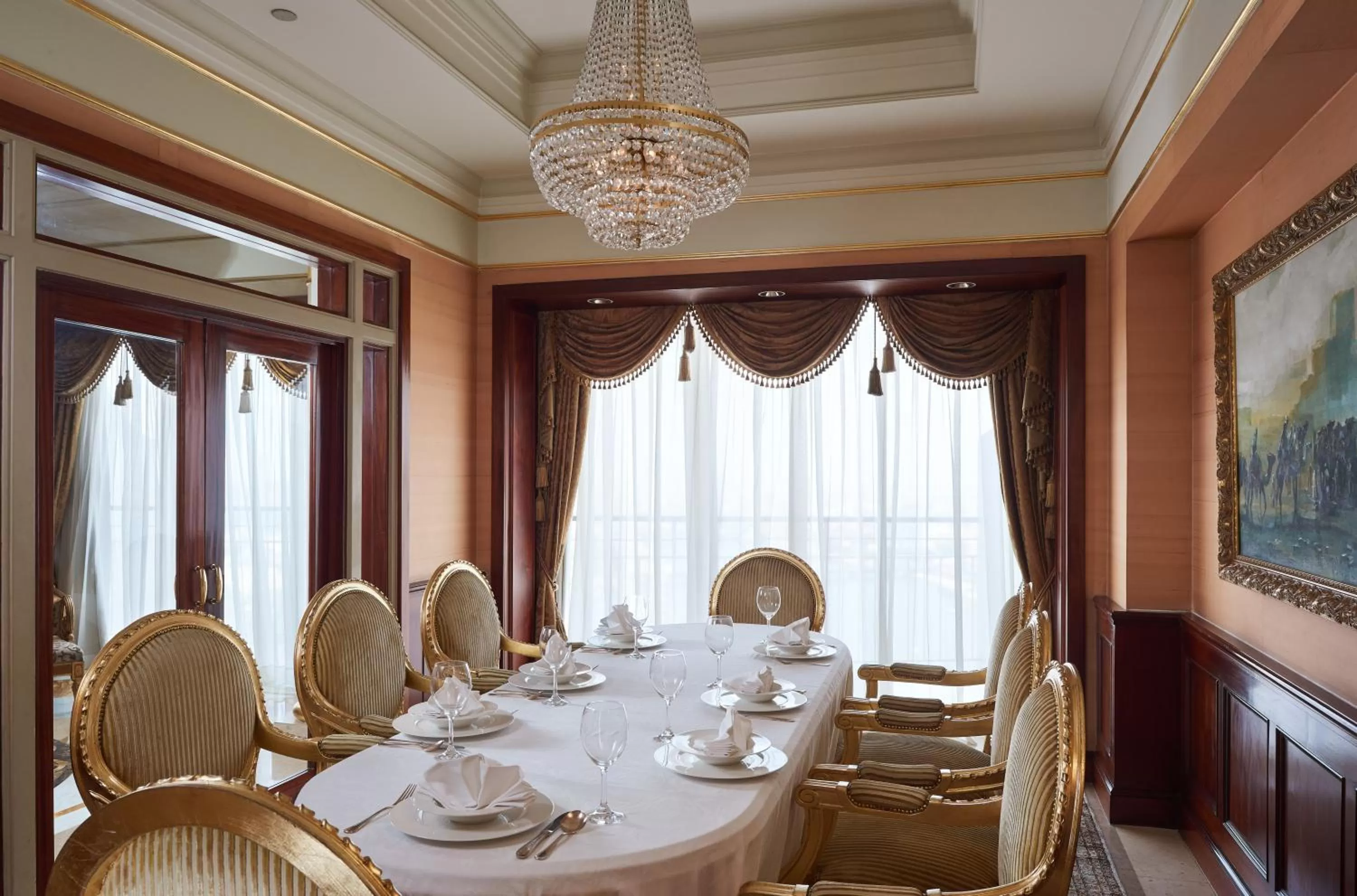 Dining area in Hilton Cairo Grand Nile