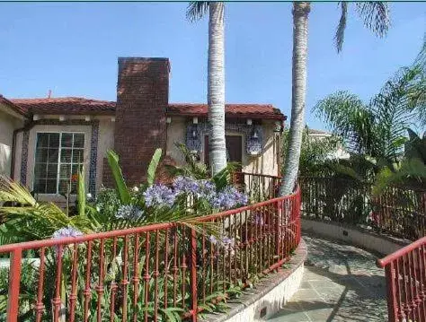 Property building in Always Inn San Clemente Bed & Breakfast by Elevate Rooms Property building in Always Inn San Clemente Bed & Breakfast by Elevate Rooms