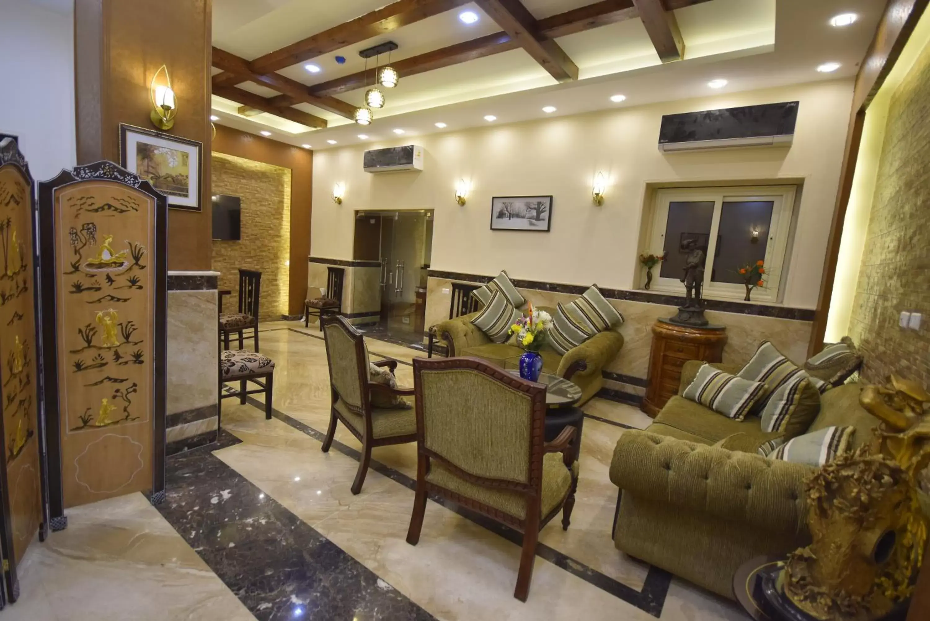 Lobby or reception in Amin Hotel