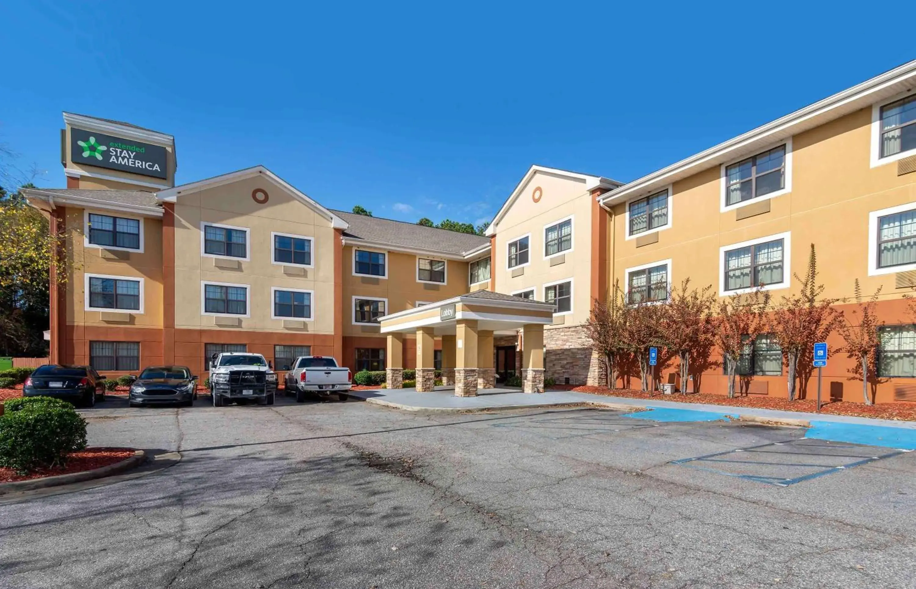Property Building in Extended Stay America Suites - Columbus - Bradley Park