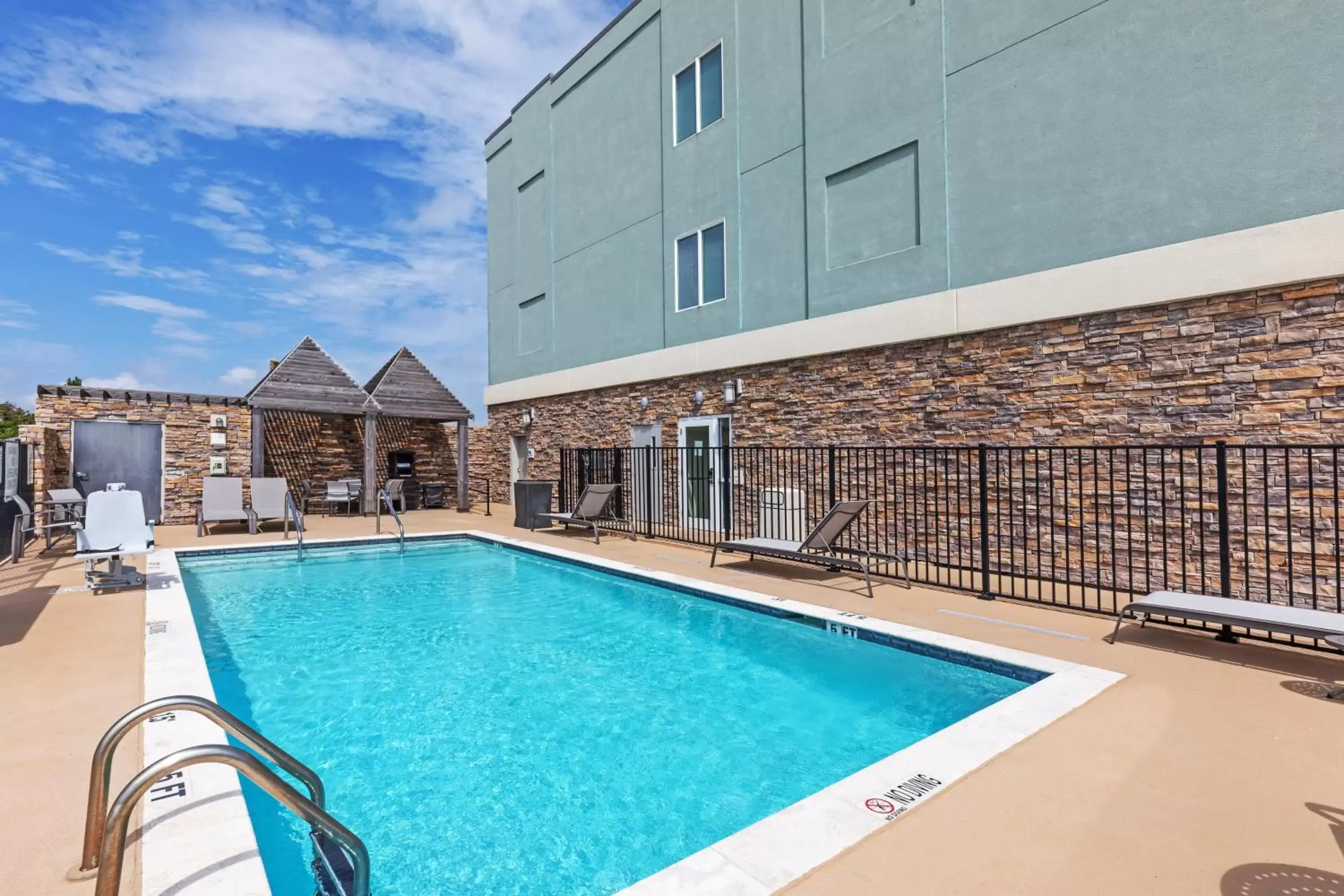 Swimming Pool in Holiday Inn Express & Suites Rockport - Bay View, an IHG Hotel