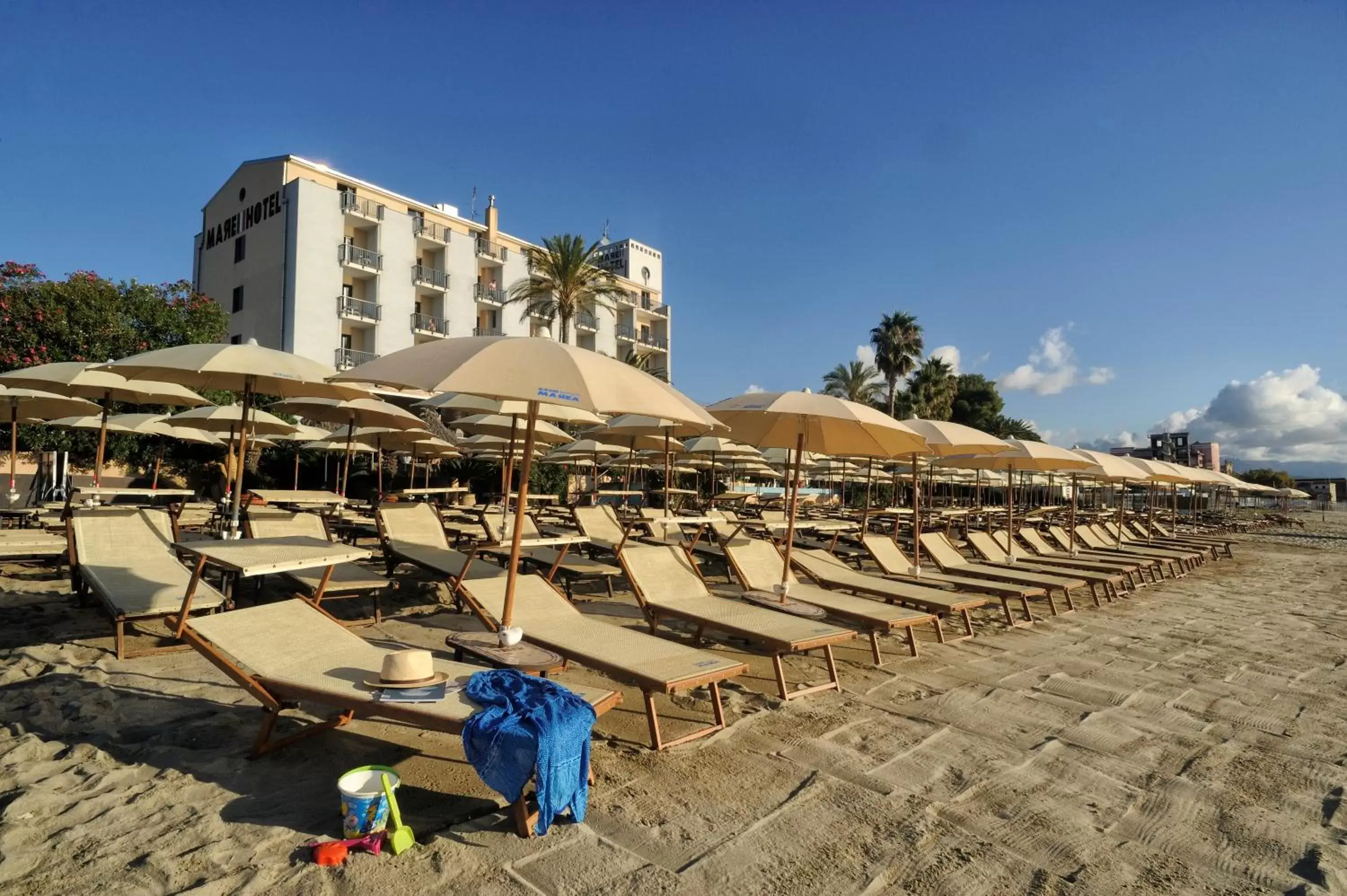 Beach in Mare Hotel