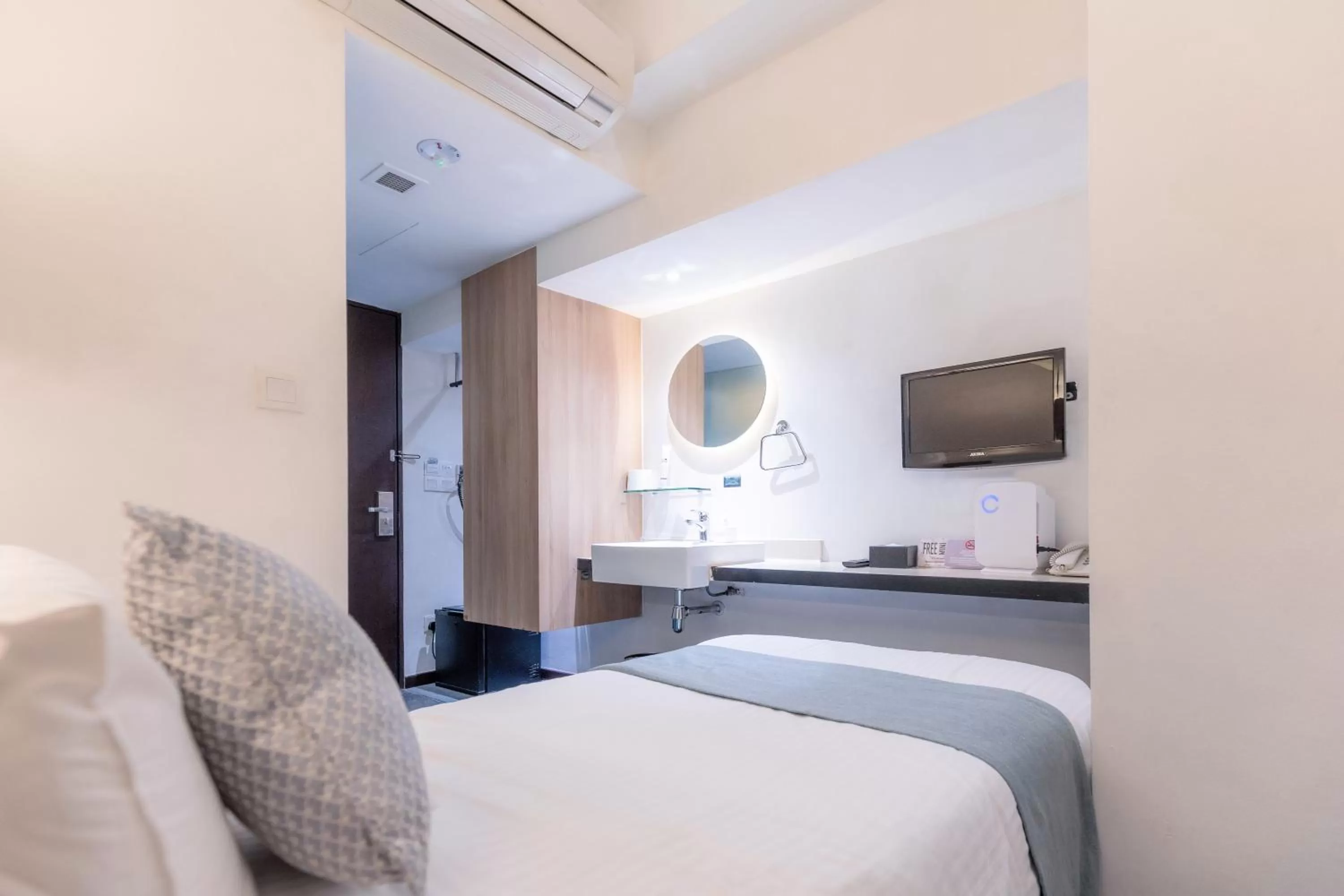 Photo of the whole room, Bed in Hotel NuVe