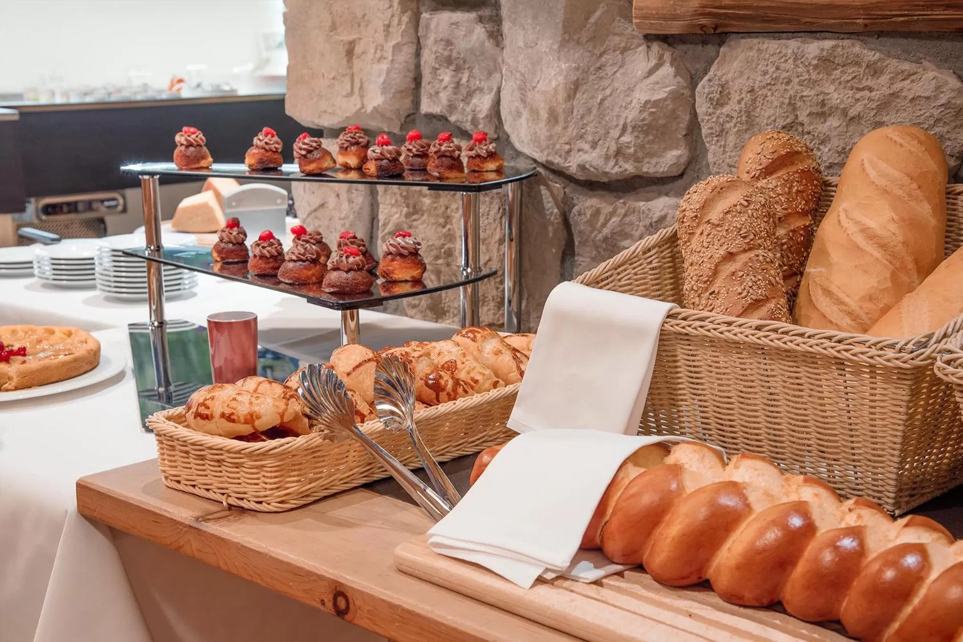 Buffet breakfast in Hotel San Gian