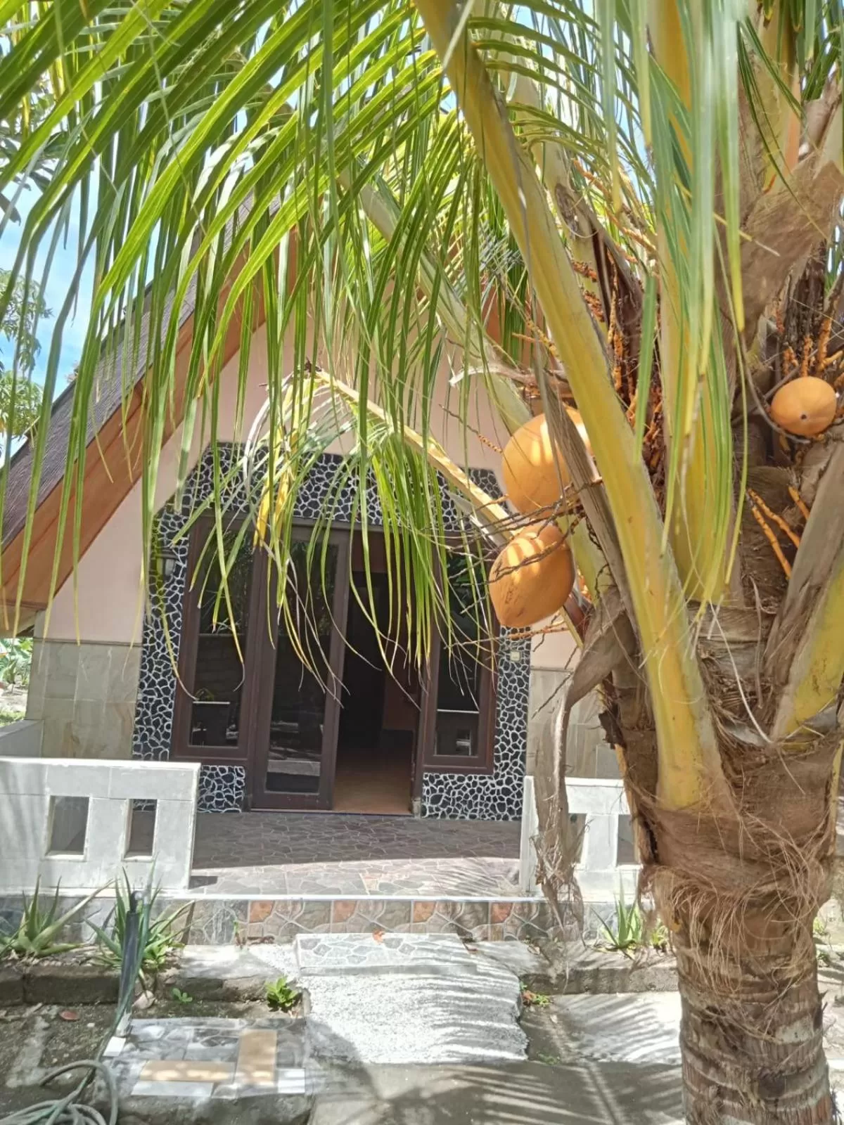 Day in Meno Smile Cottages