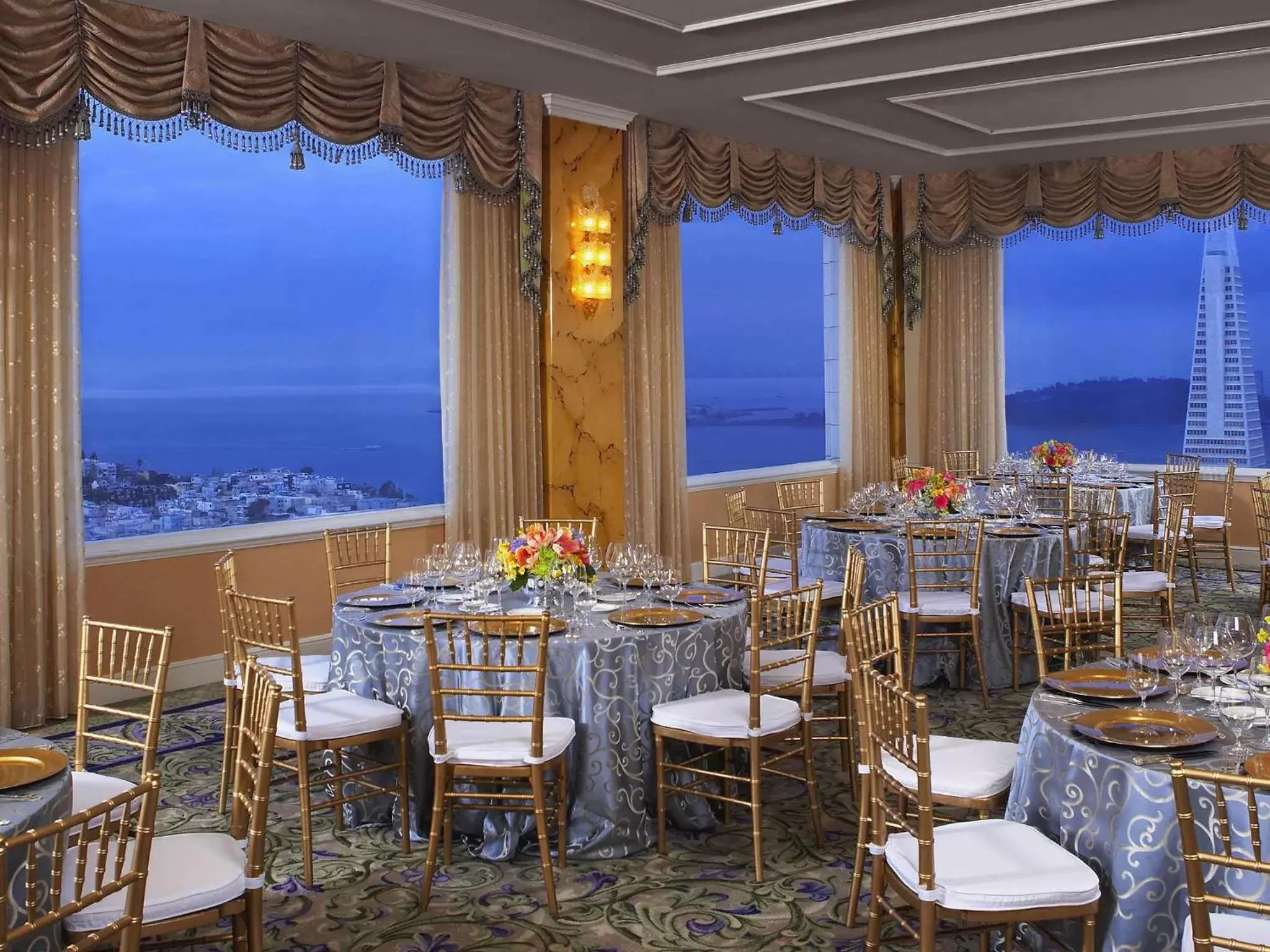 Meeting/conference room, Restaurant/Places to Eat in Fairmont San Francisco