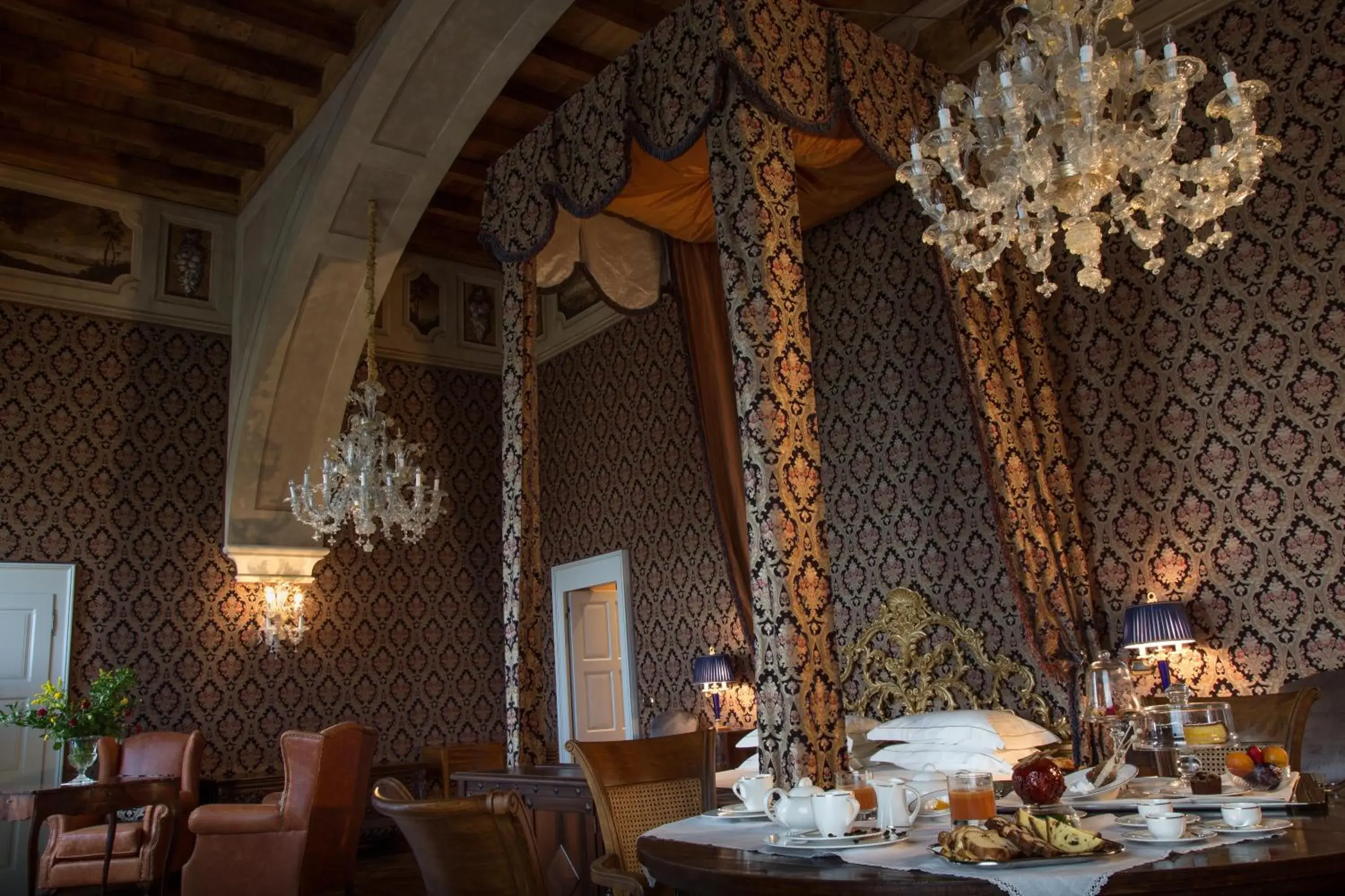 Photo of the whole room, Restaurant/Places to Eat in Castello di Guarene