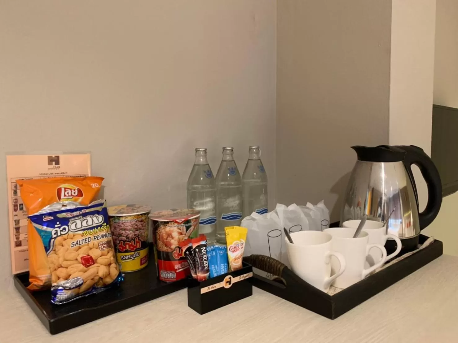 Coffee/tea facilities in De Hug Hotel & Residence