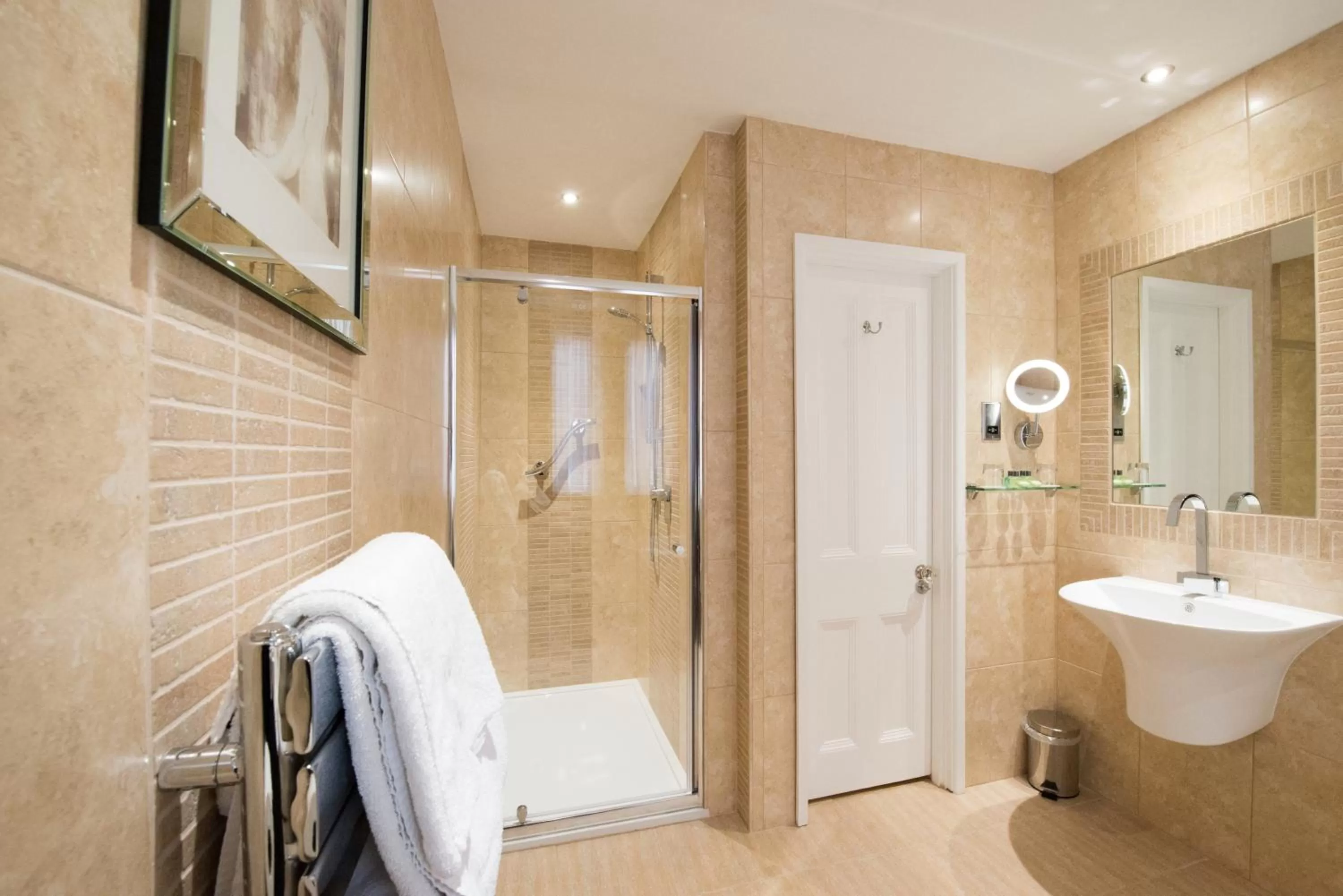 Bathroom in Burlington Hotel, BW Premier Collection by Best Western