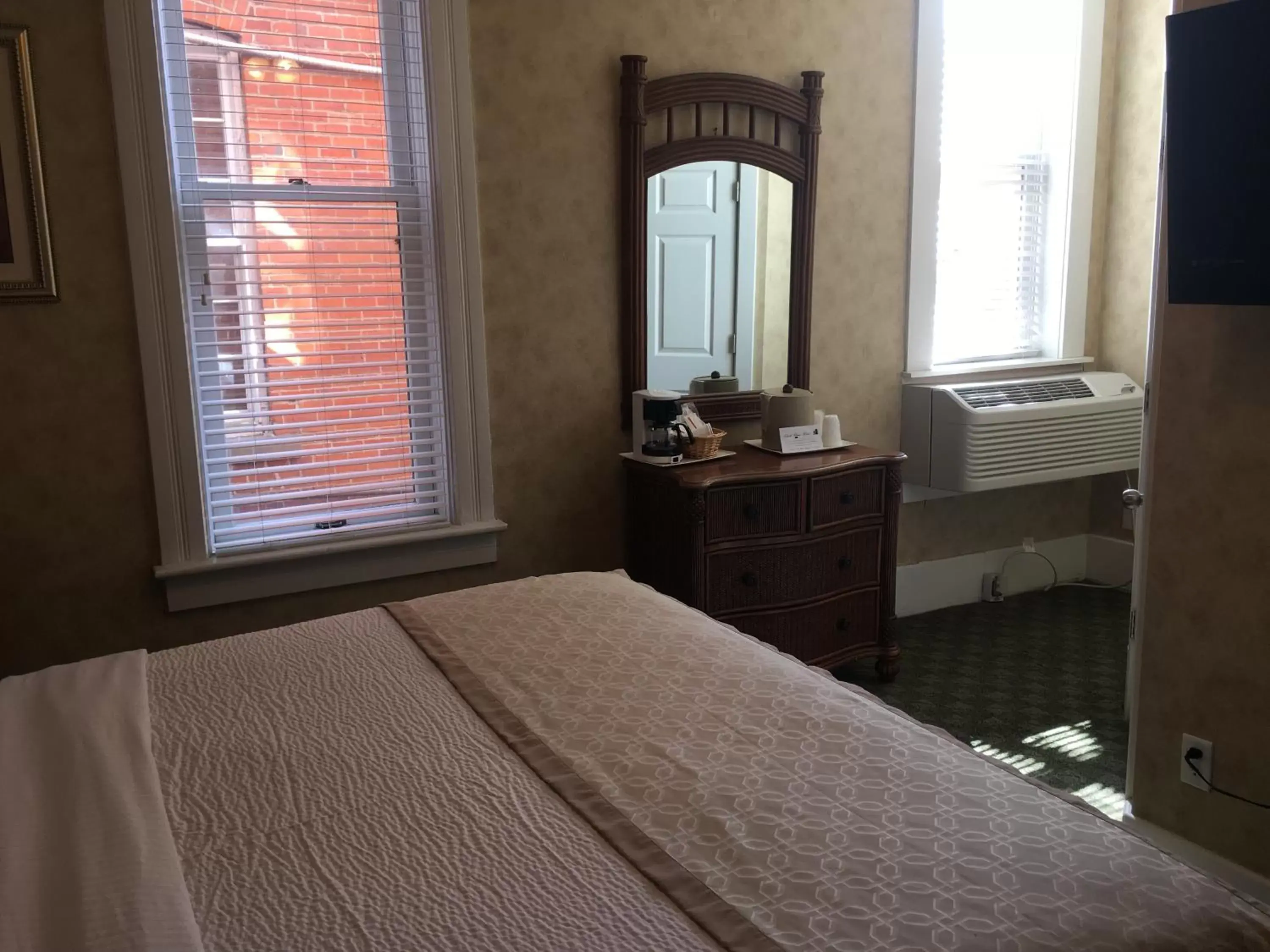 King Room in The Island House Hotel King Room in The Island House Hotel