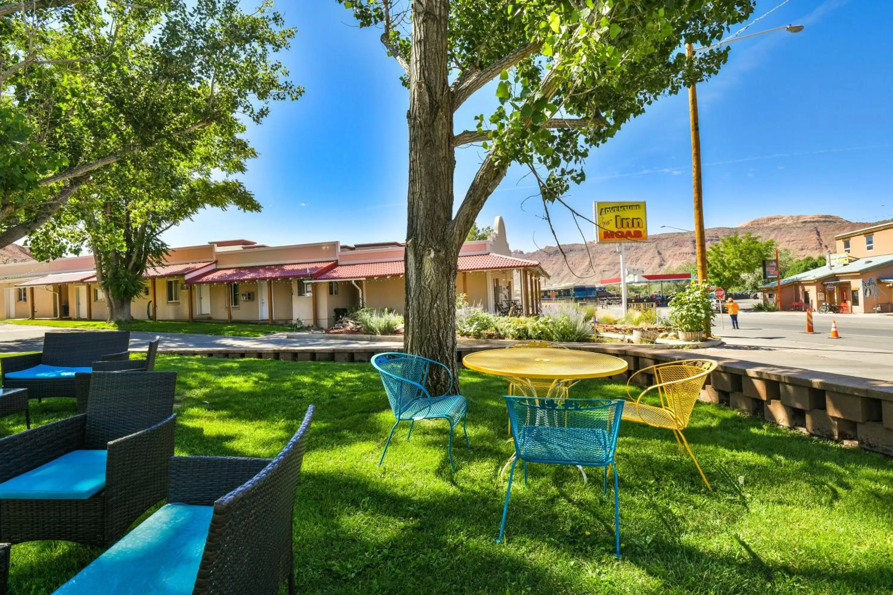 BBQ facilities, Property Building in Adventure Inn Moab