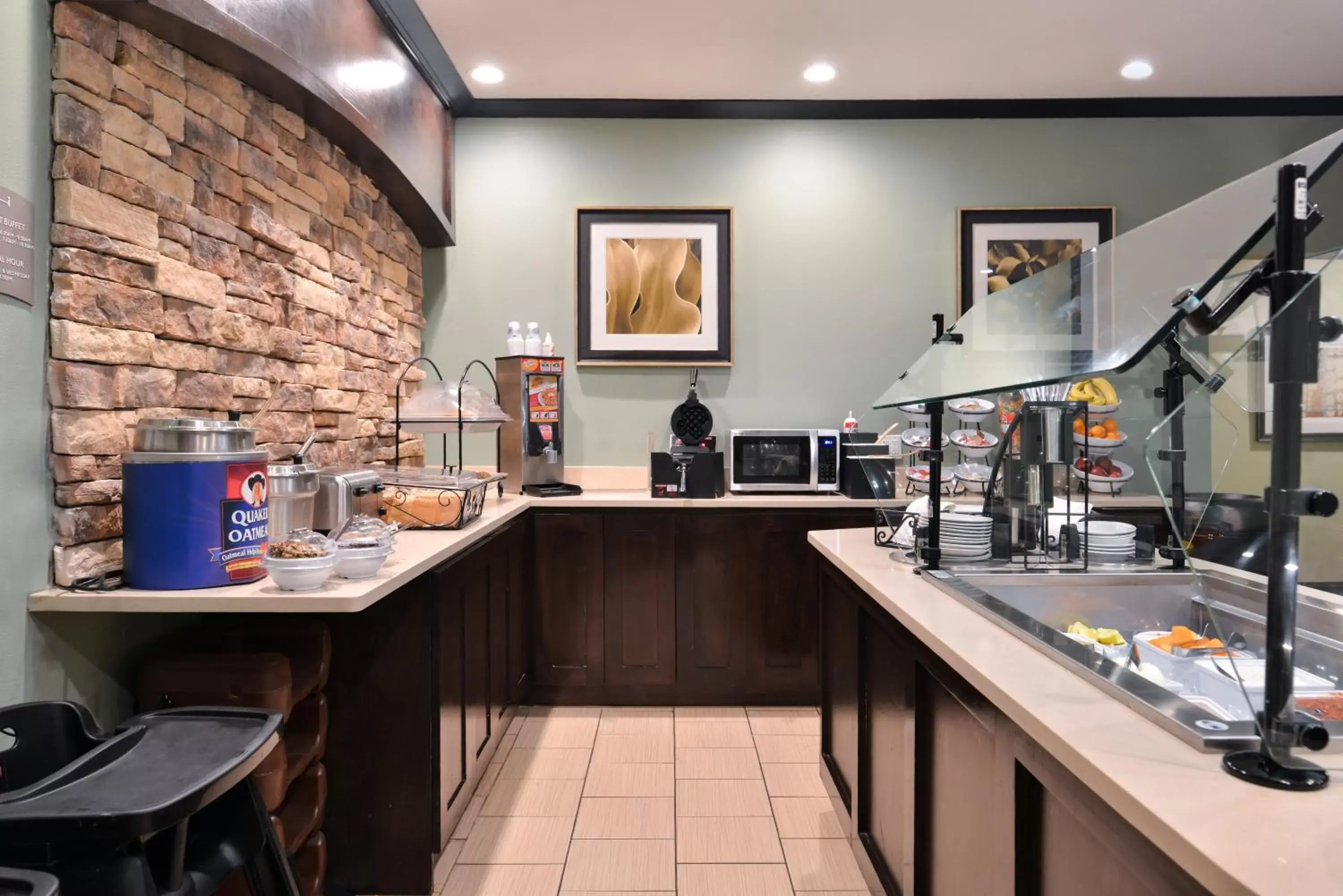 Breakfast, Restaurant/Places to Eat in Staybridge Suites Wichita Falls, an IHG Hotel