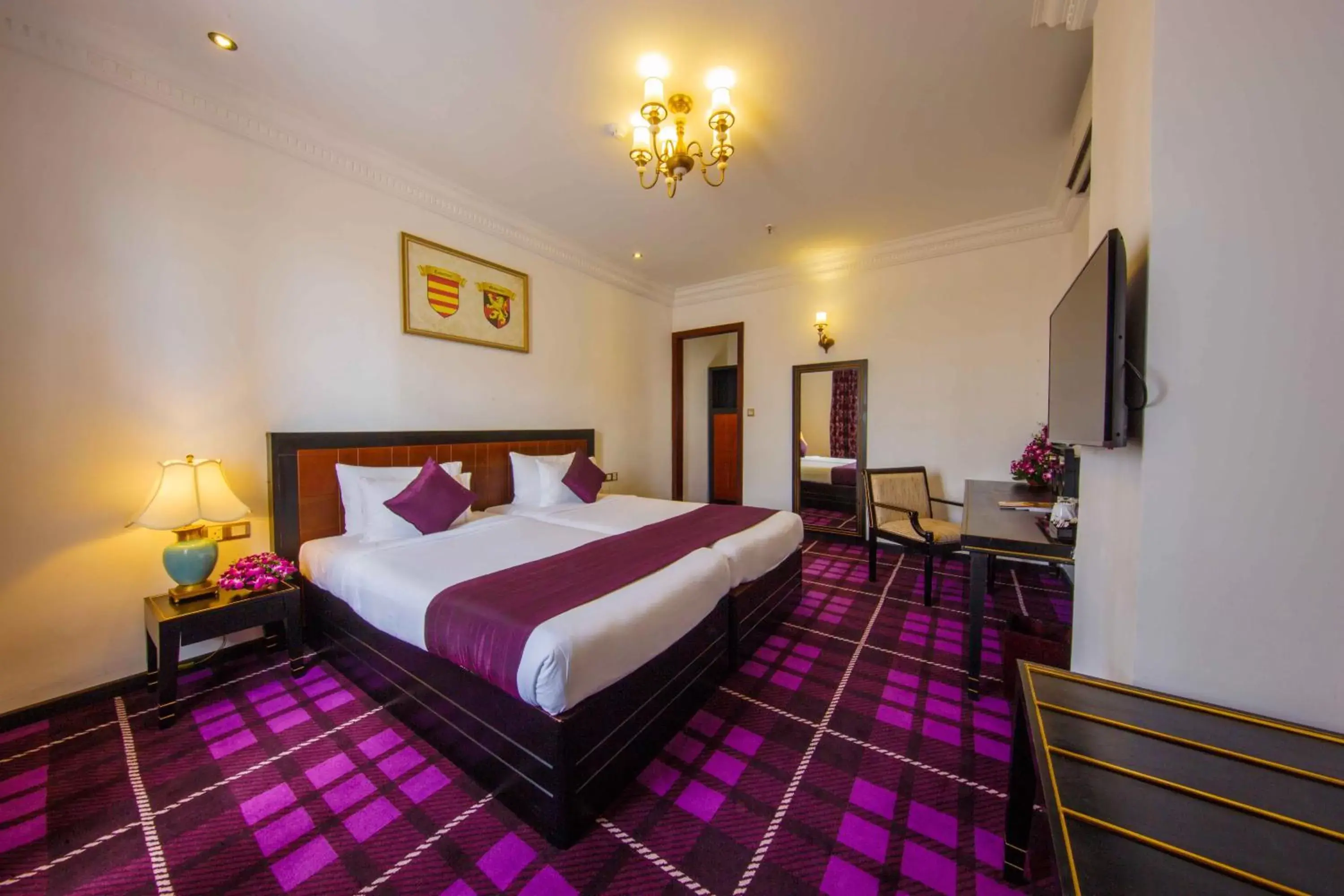 Photo of the whole room, Bed in The Steuart by Citrus Photo of the whole room, Bed in The Steuart by Citrus