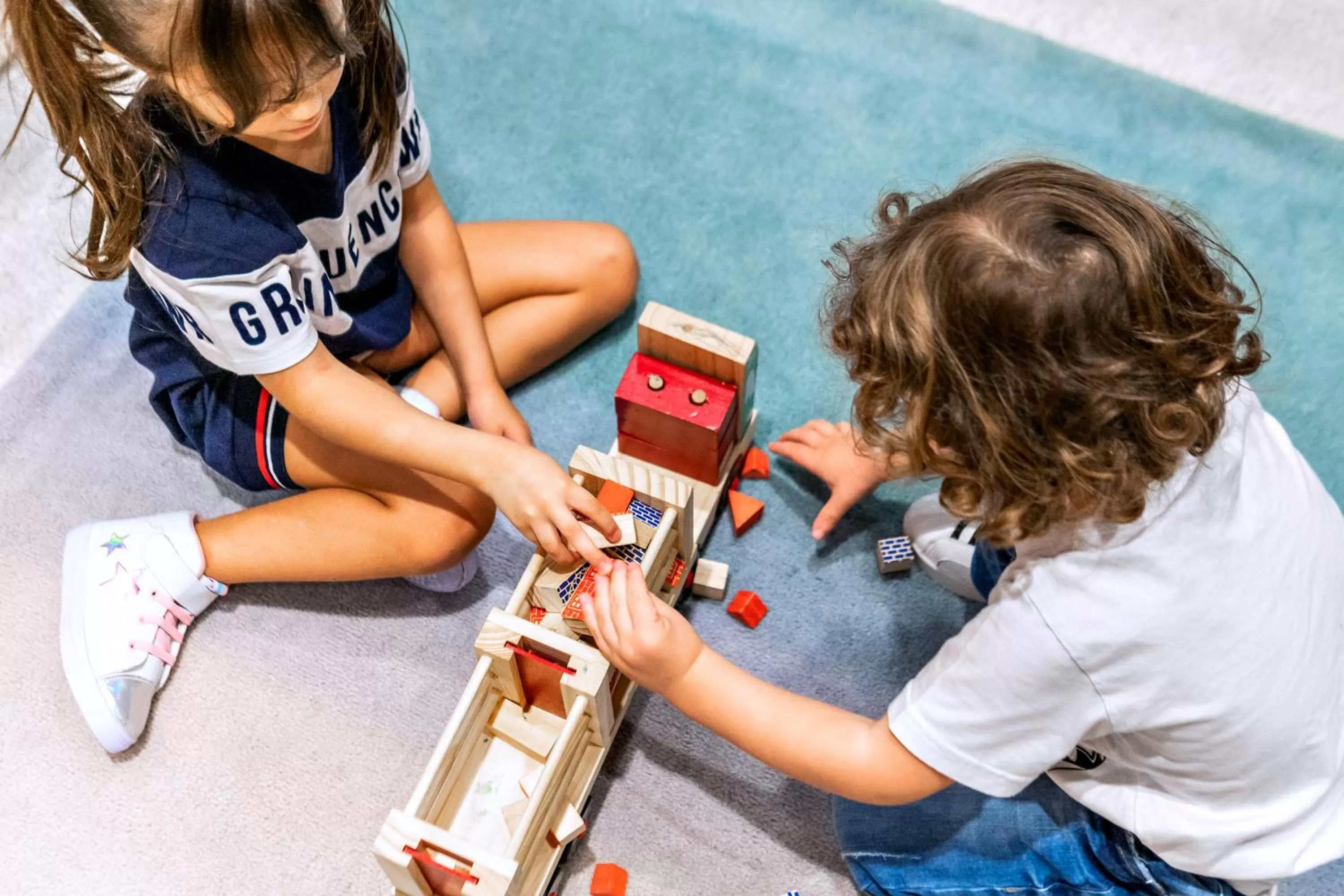 People in Mercure Itajai Navegantes