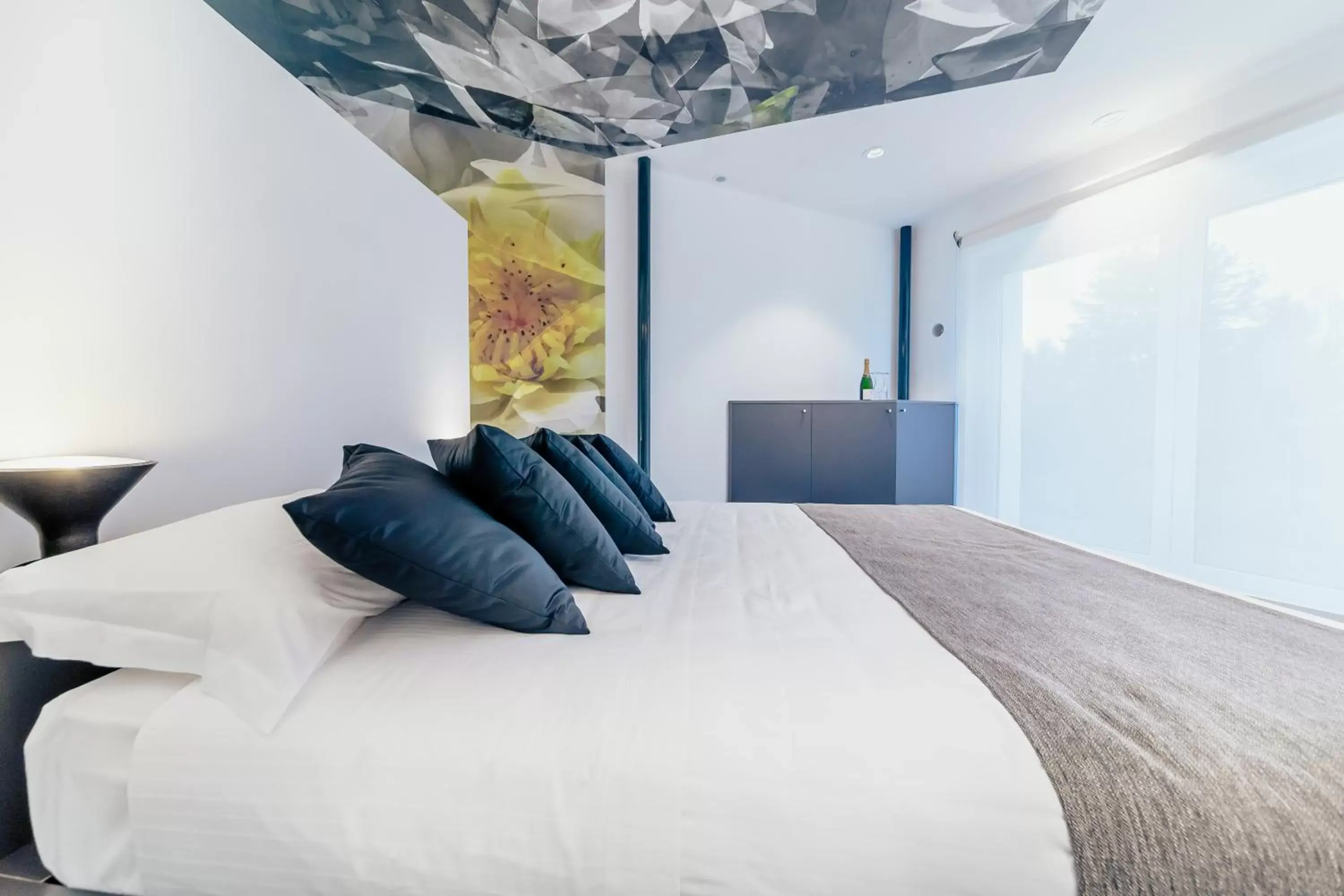 Bed in Diamante MHotel Bed in Diamante MHotel