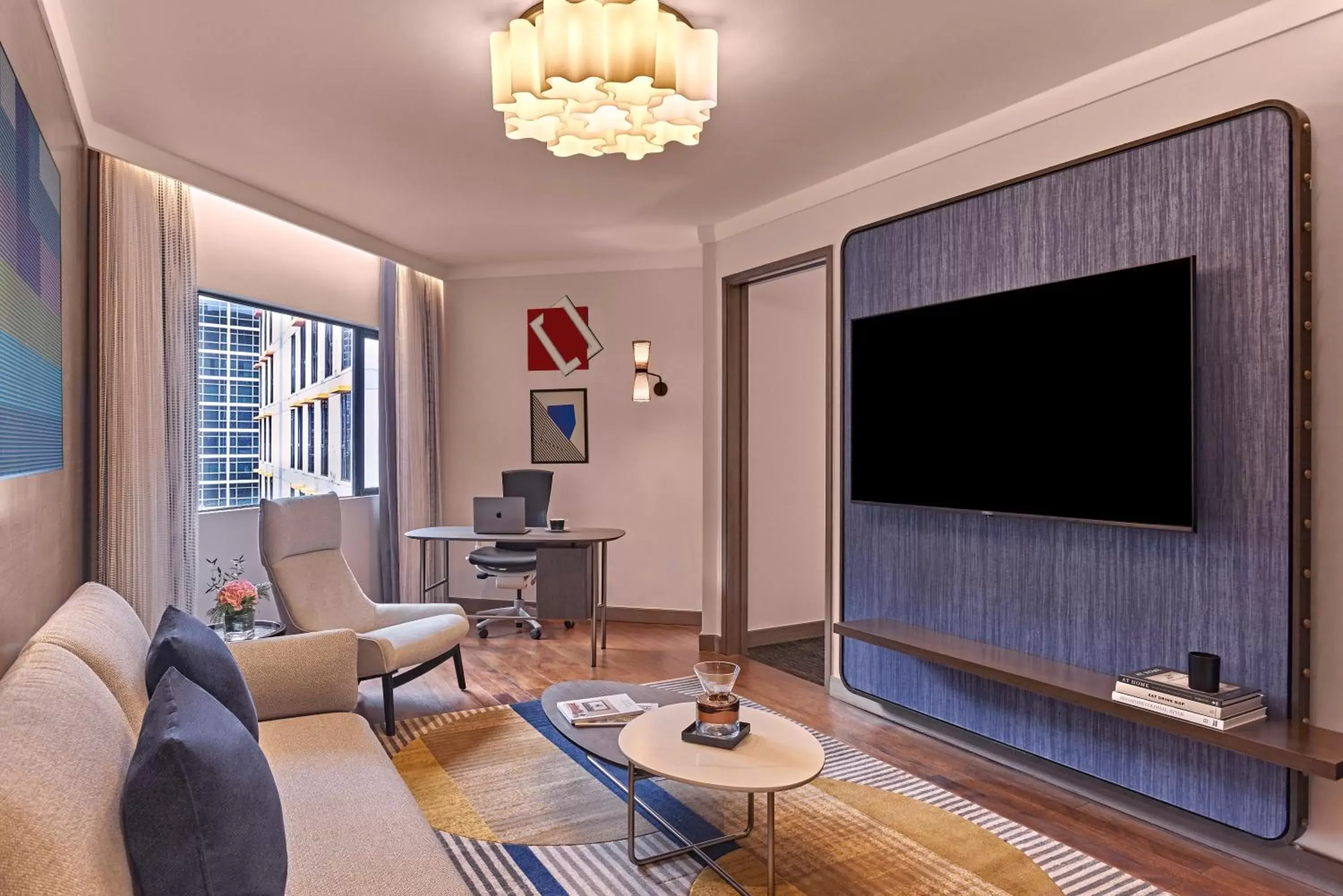 Living room, TV/Entertainment Center in Pullman Singapore Orchard