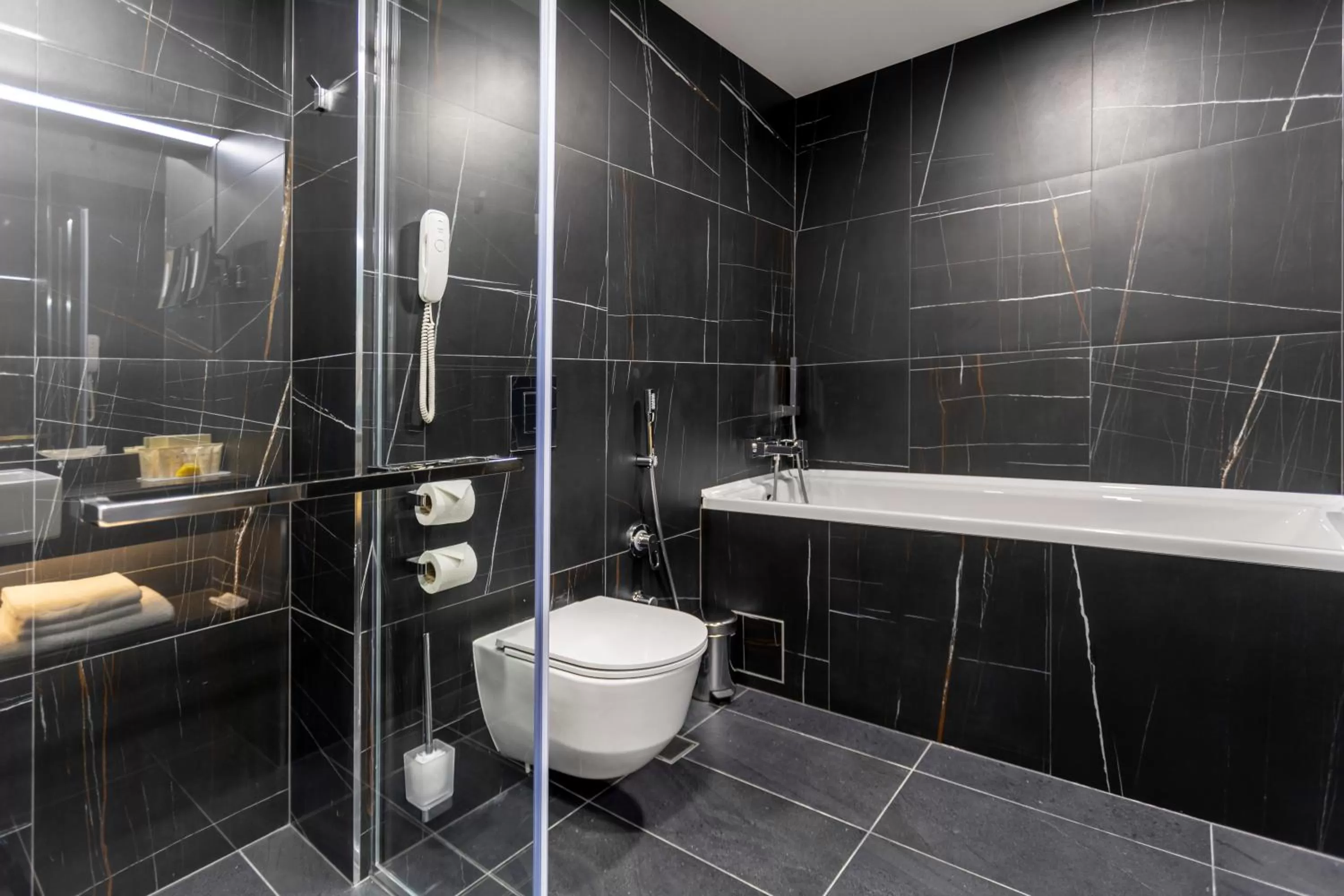 Shower in Hotel Bulgaria