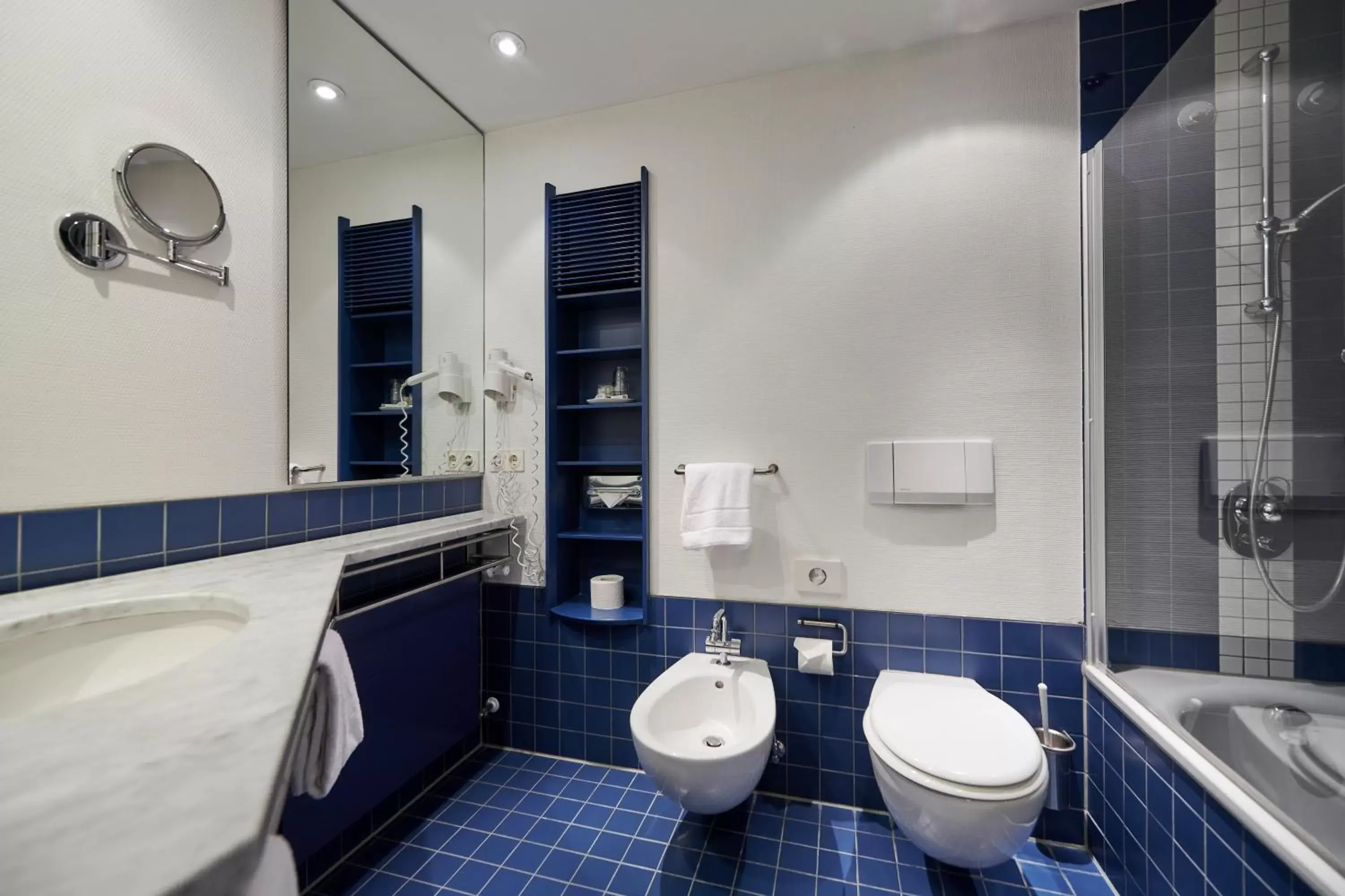 Budget Twin Room in Hotel Bannwaldsee Budget Twin Room in Hotel Bannwaldsee