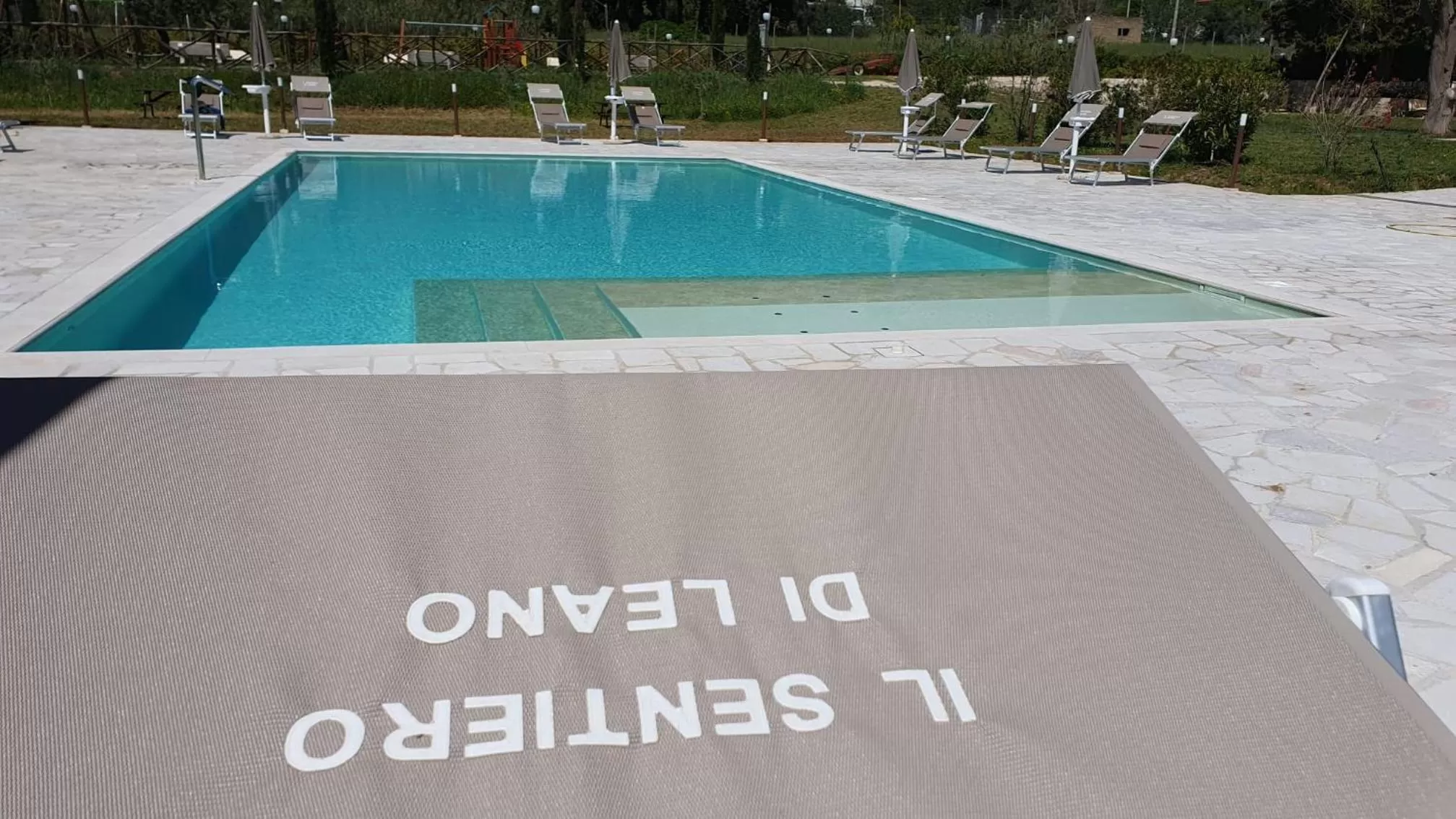 Pool view in Il Sentiero di Leano