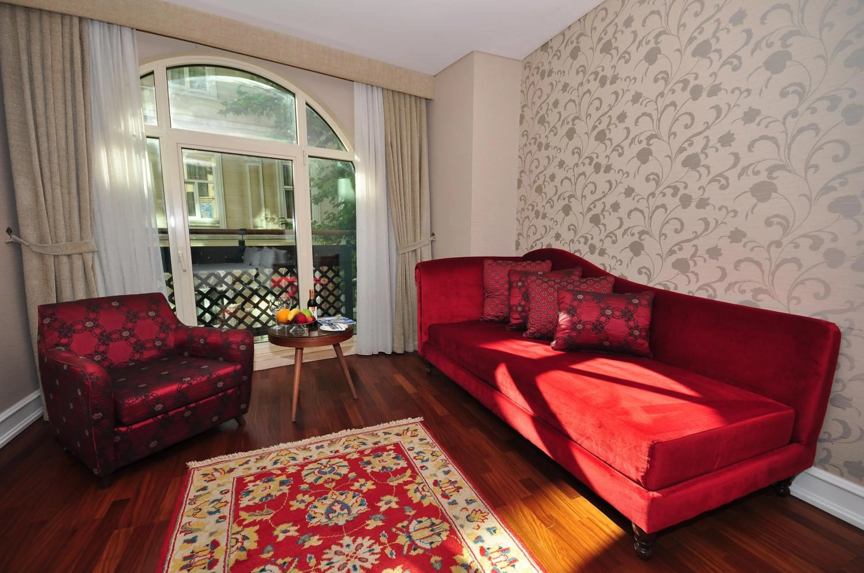 Decorative detail in Neorion Hotel - Special Class