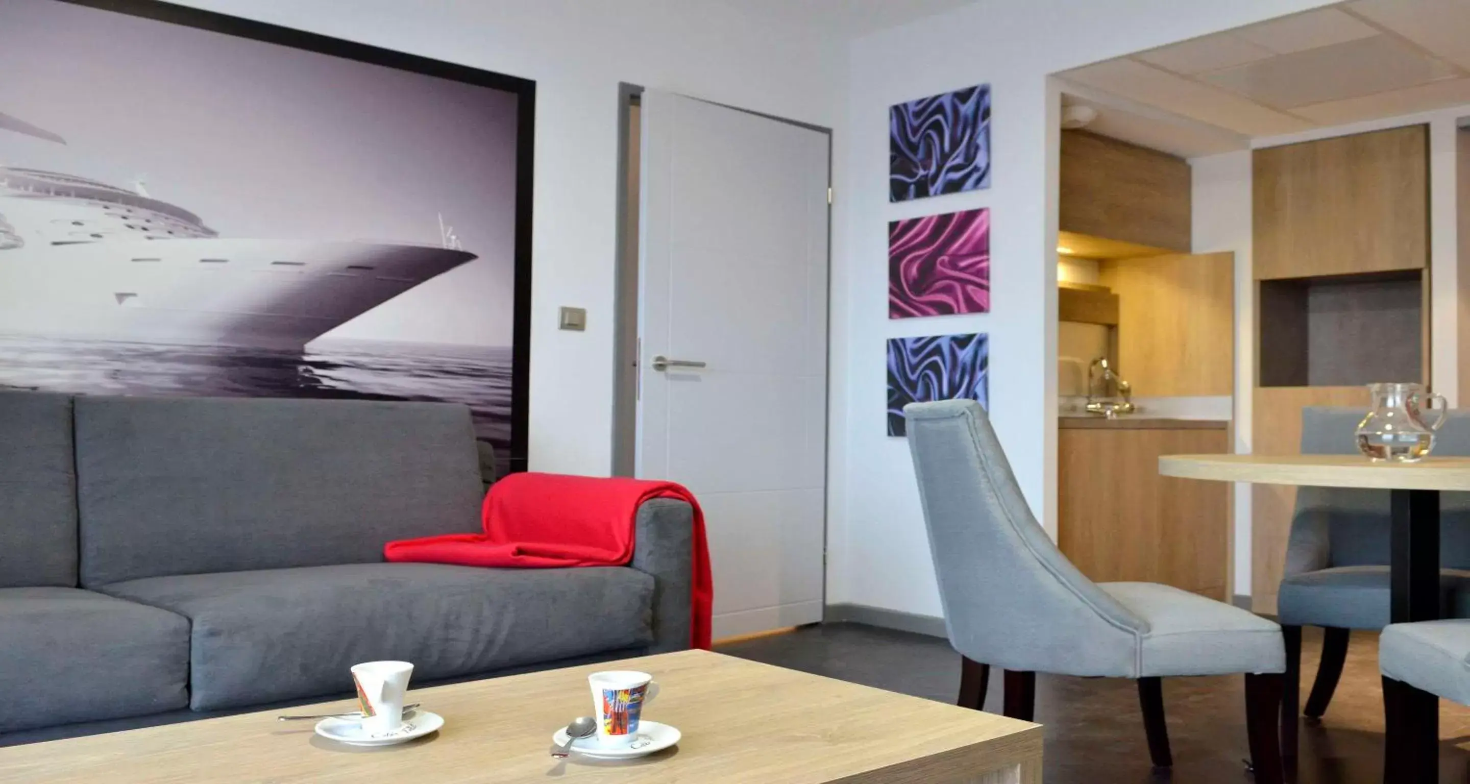 Bedroom, Seating Area in Best Western Les Aureliades