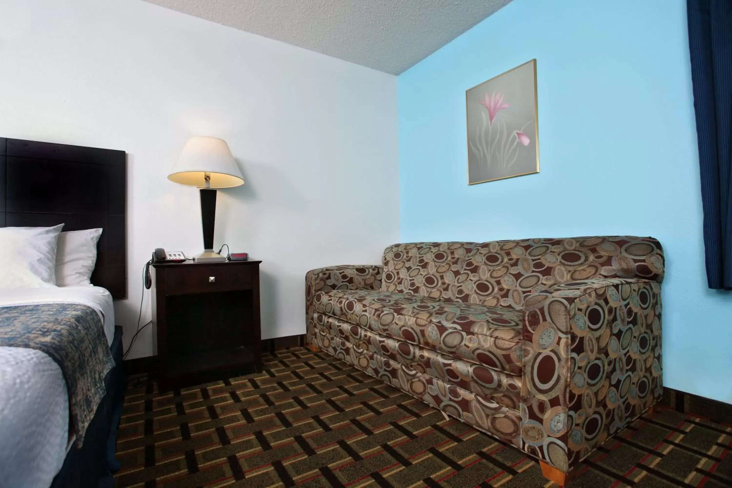 Bed in Coratel Inn & Suites by Jasper Newton Bed in Coratel Inn & Suites by Jasper Newton