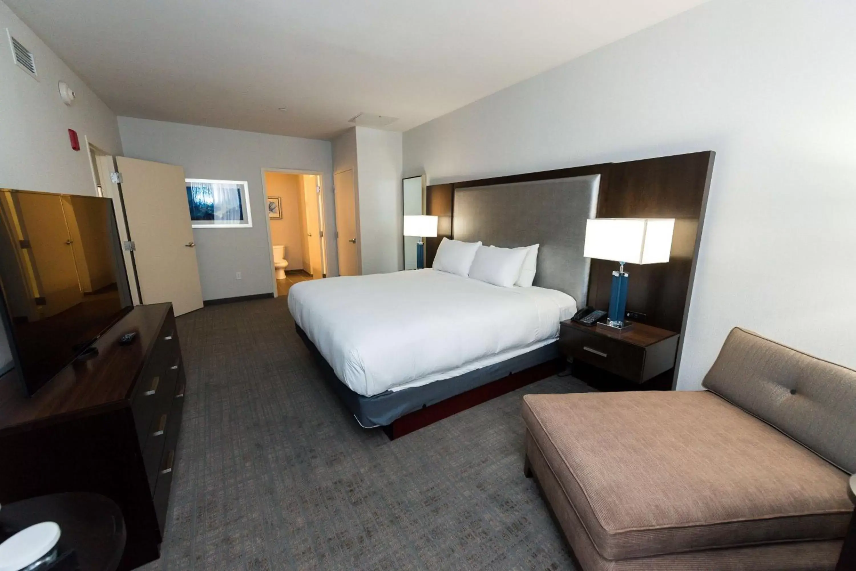 Bed in Hilton Scranton & Conference Center