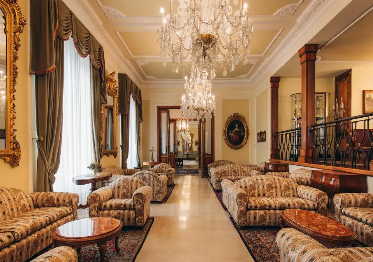 Lobby or reception, Lounge/Bar in Grand Hotel Excelsior