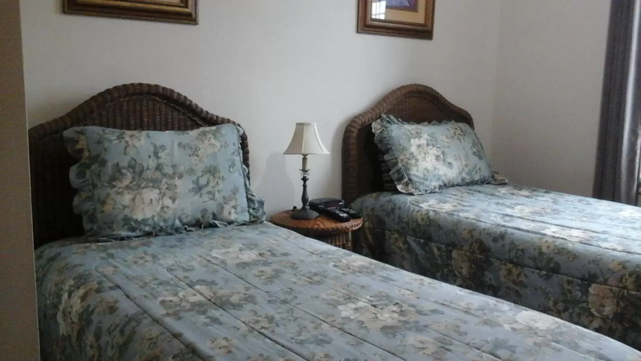 Bed in Baldachin Inn
