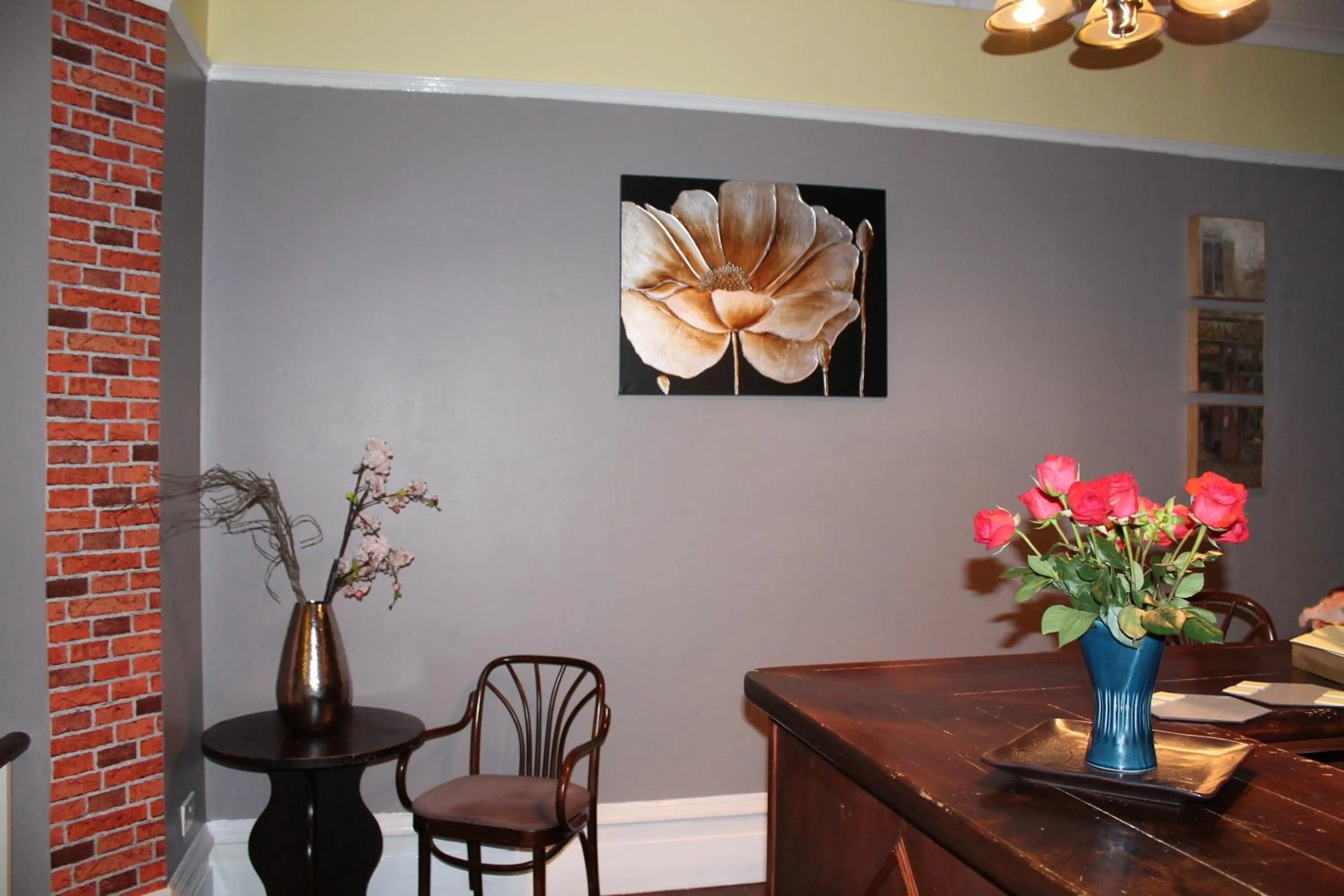 Lounge or bar in The Abbey House Hotel